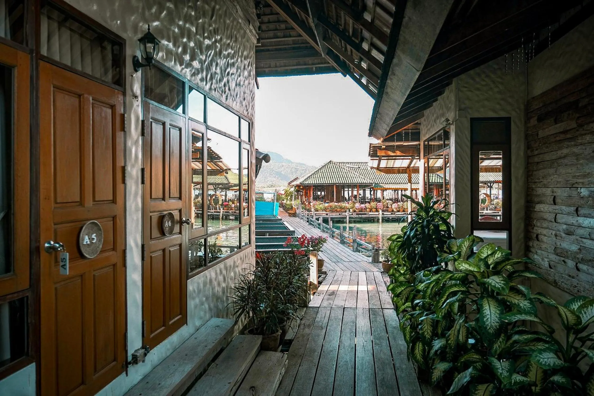 Property building in Salakphet Resort