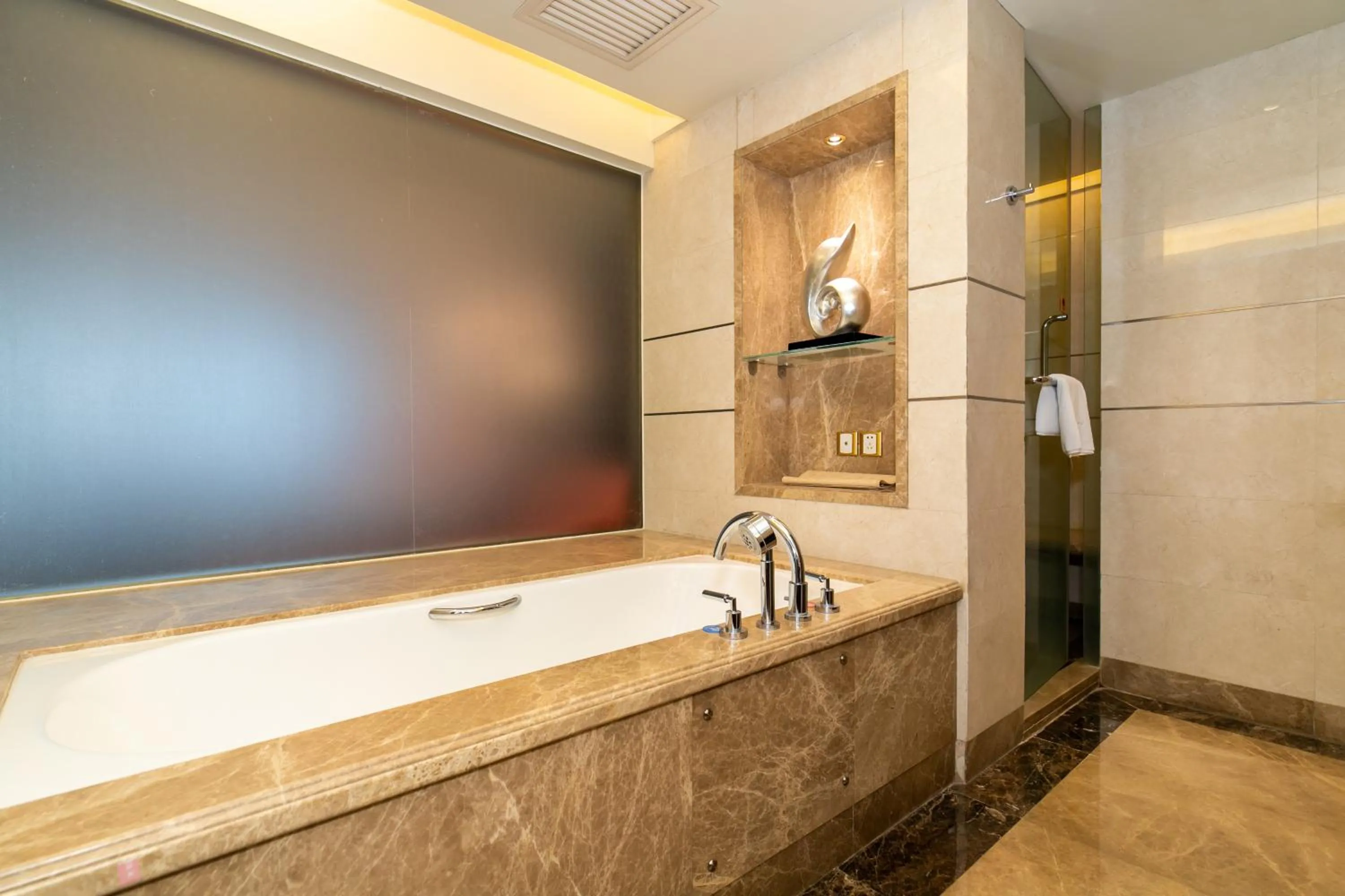 Bath in Royal Mediterranean Hotel