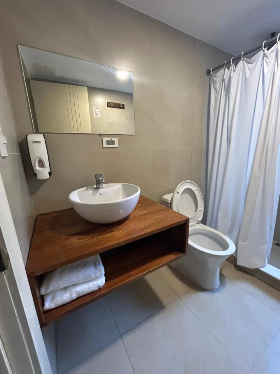 Bathroom in Hotel Brio Centro