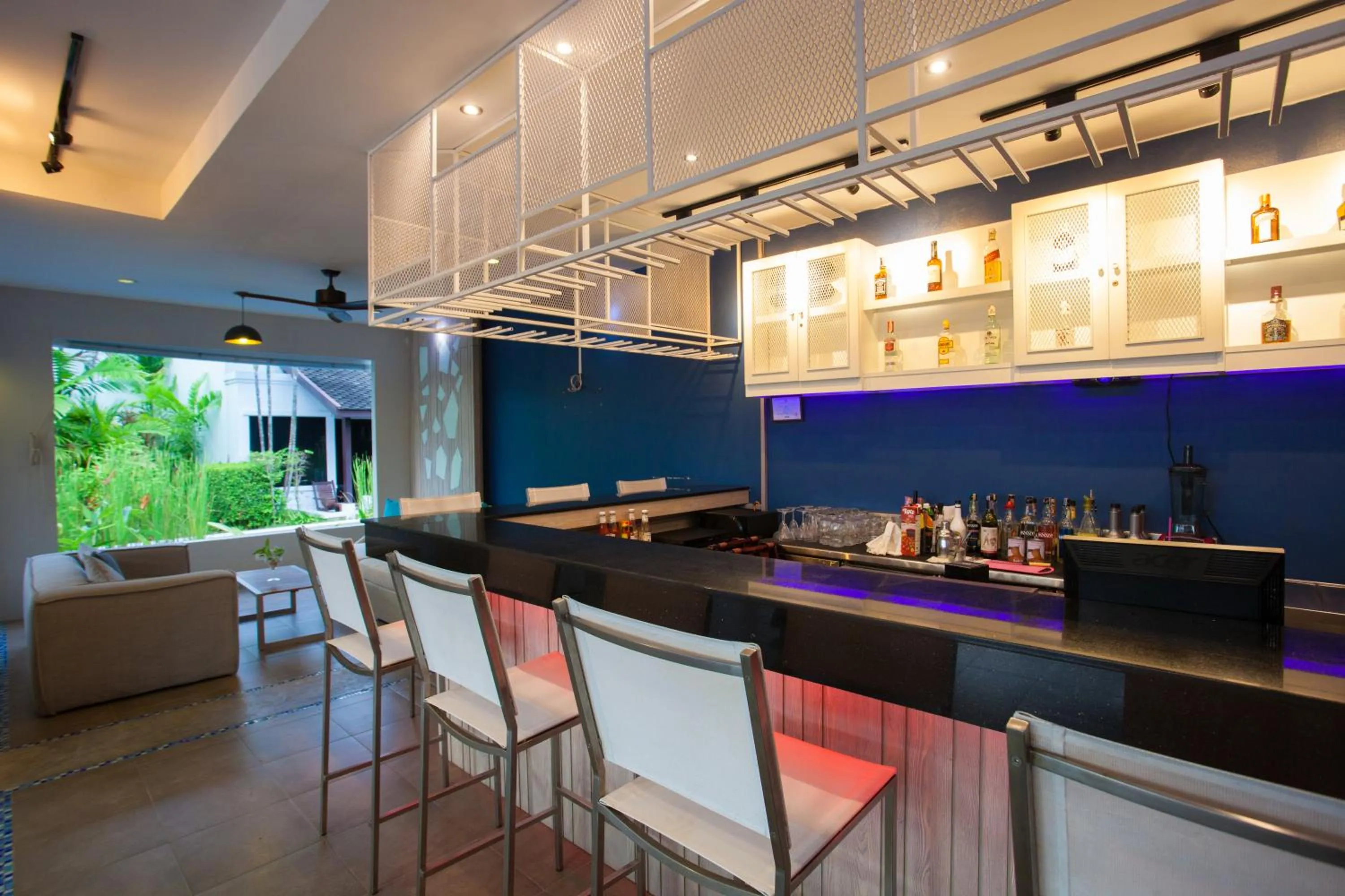 Lounge or bar in Access Resort & Villas - SHA Plus