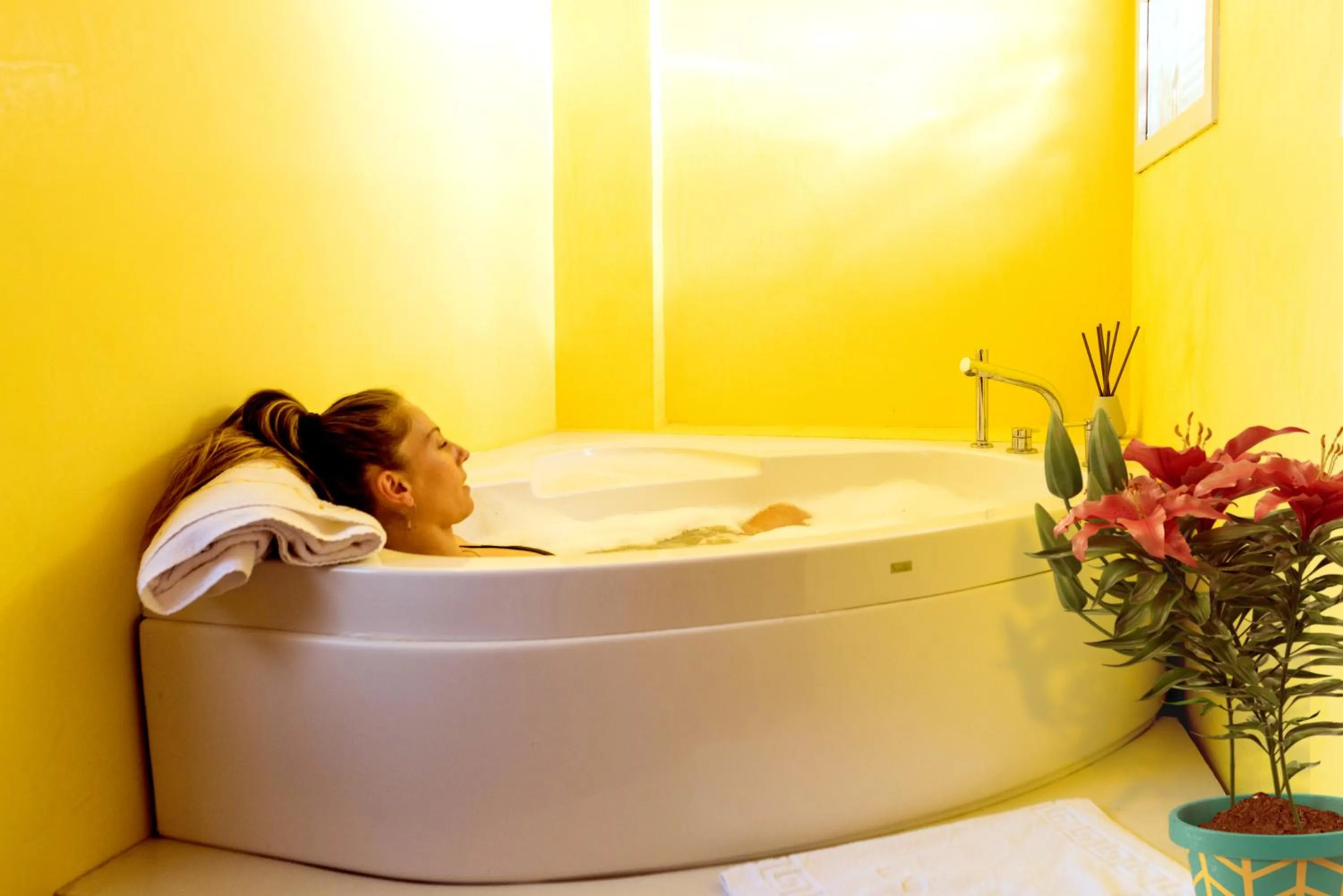 Hot Tub in Hotel Pop Alaçatı