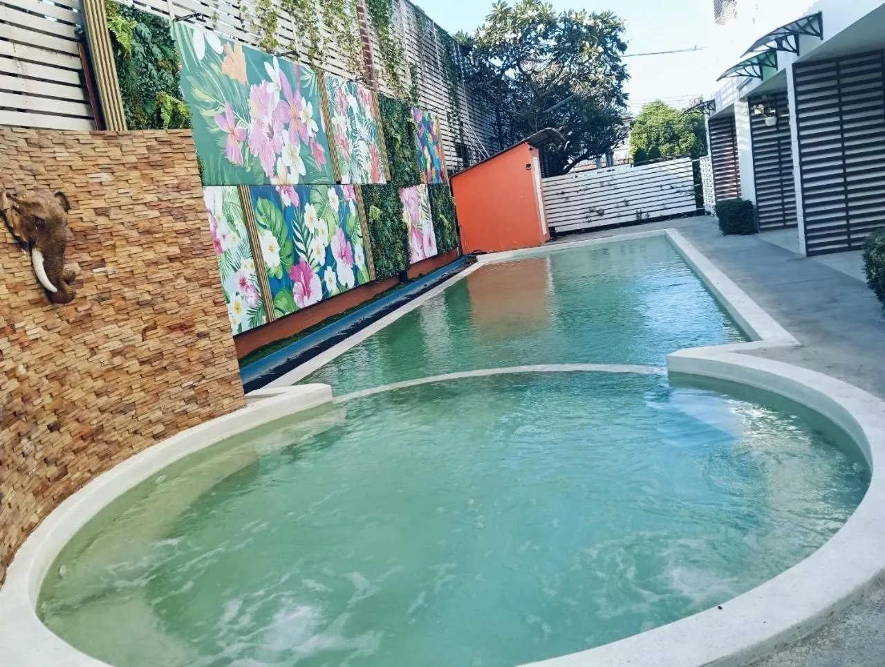 Day in Ayara Grand Palace Hotel