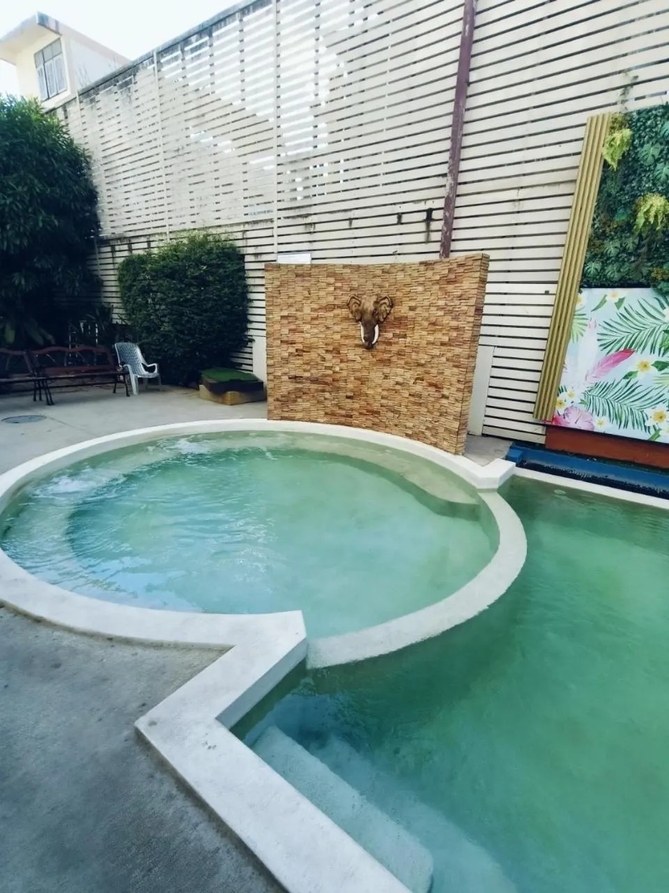Swimming pool in Ayara Grand Palace Hotel