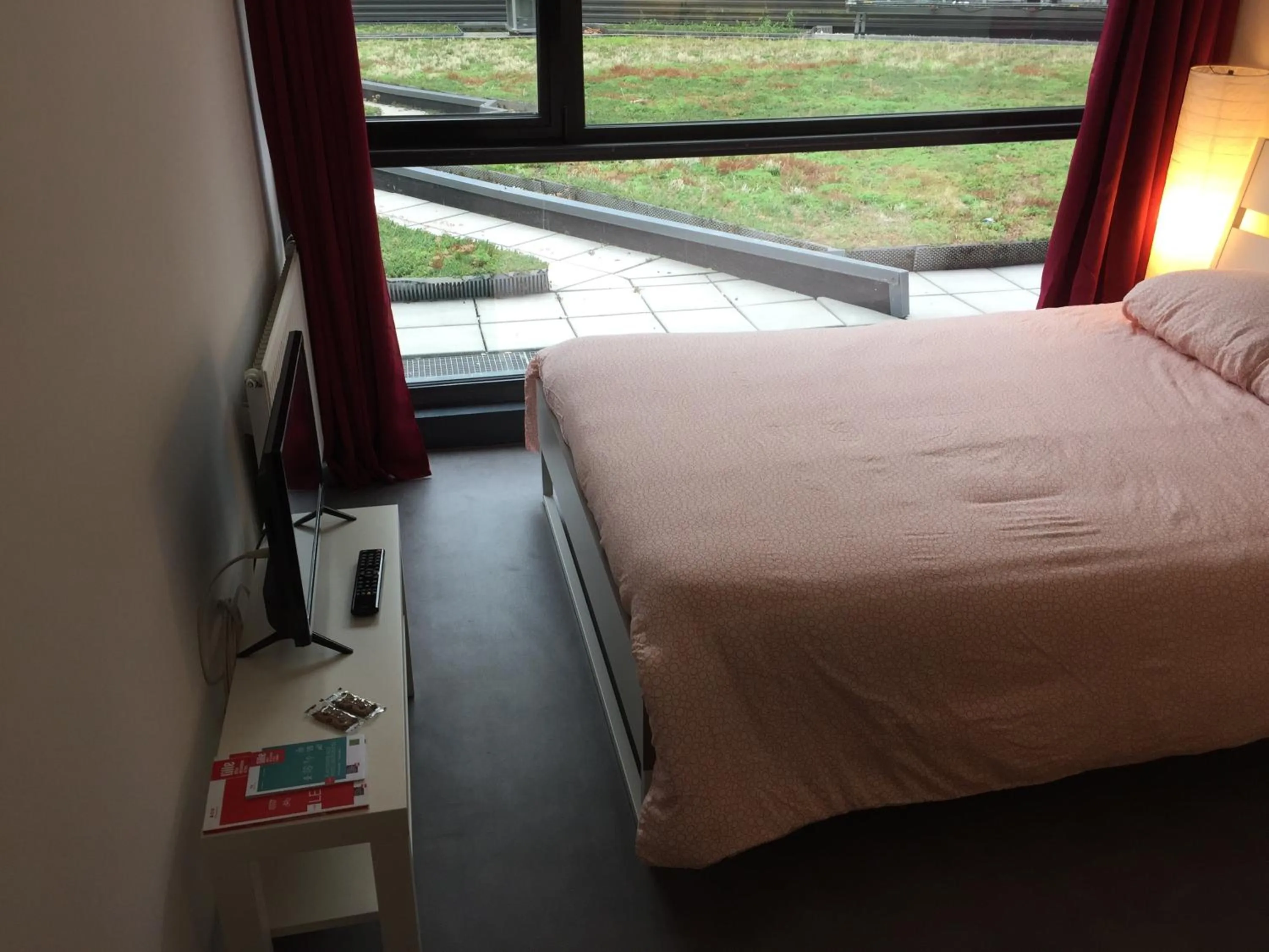 Bed in Le Pacific Lille Euralille