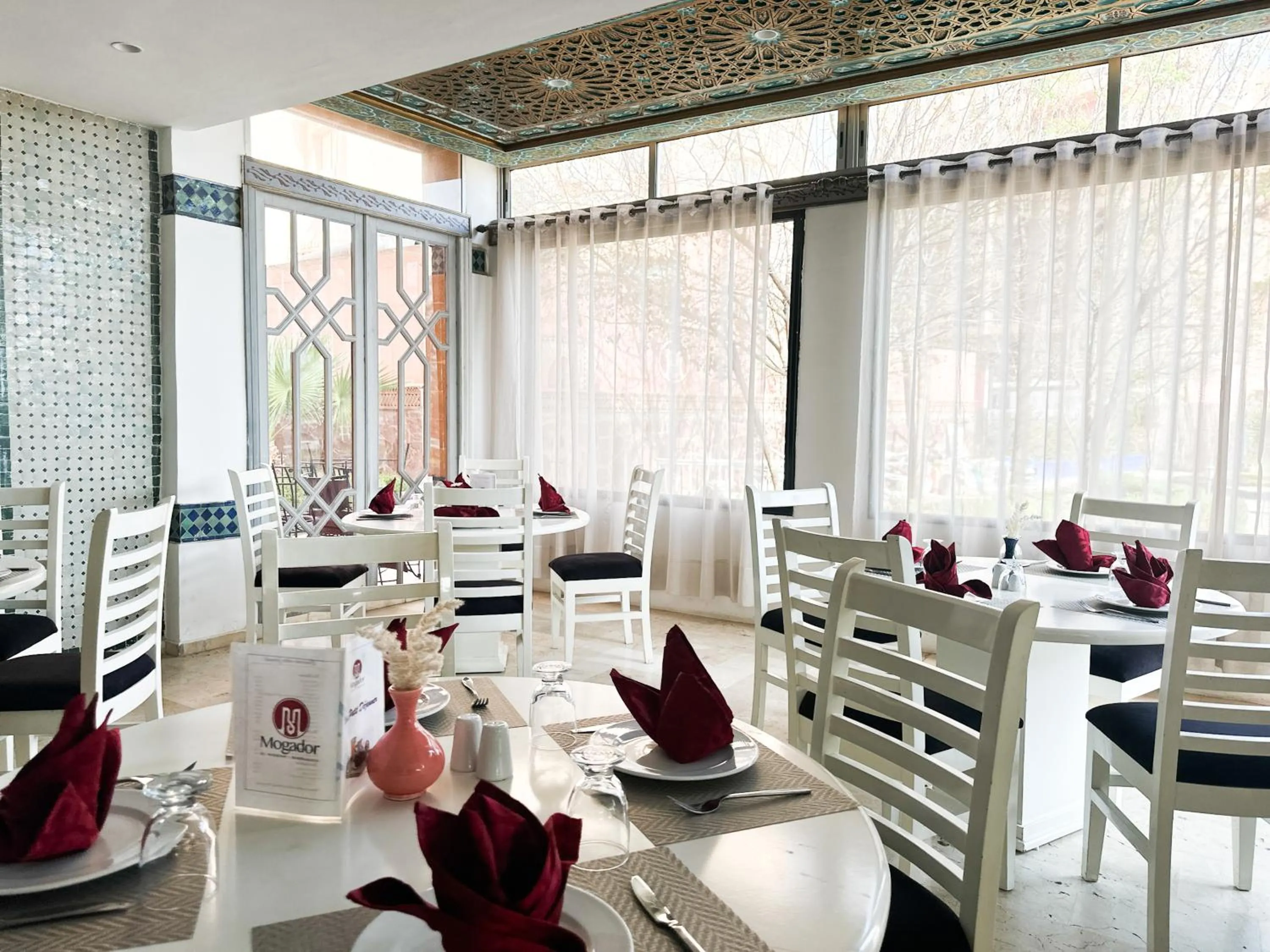 Restaurant/places to eat in Mogador Menzah Appart Hôtel