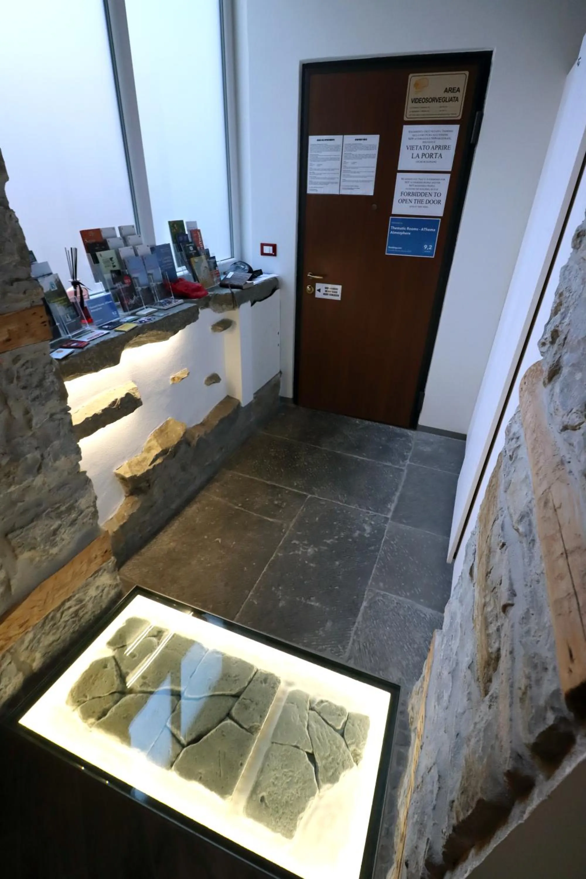 Area and facilities in Thematic Rooms - AThema Atmosphere