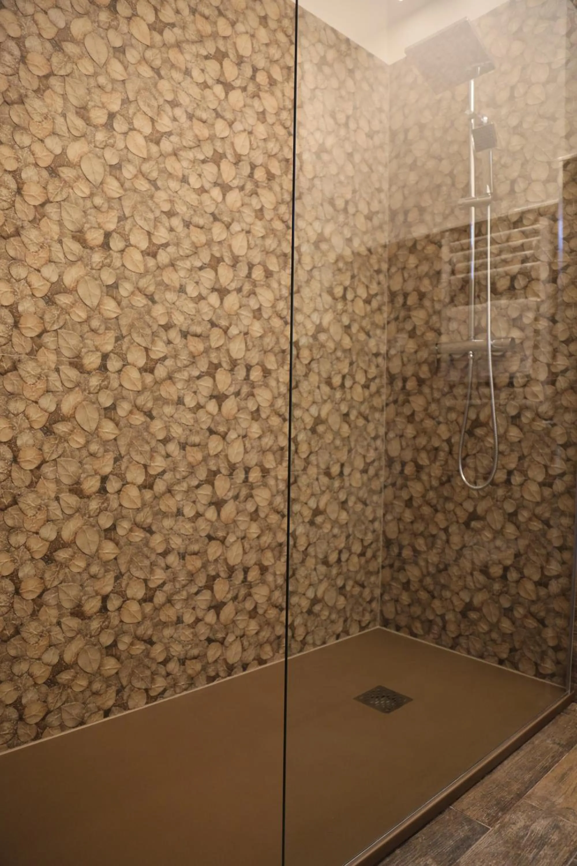 Shower in Thematic Rooms - AThema Atmosphere