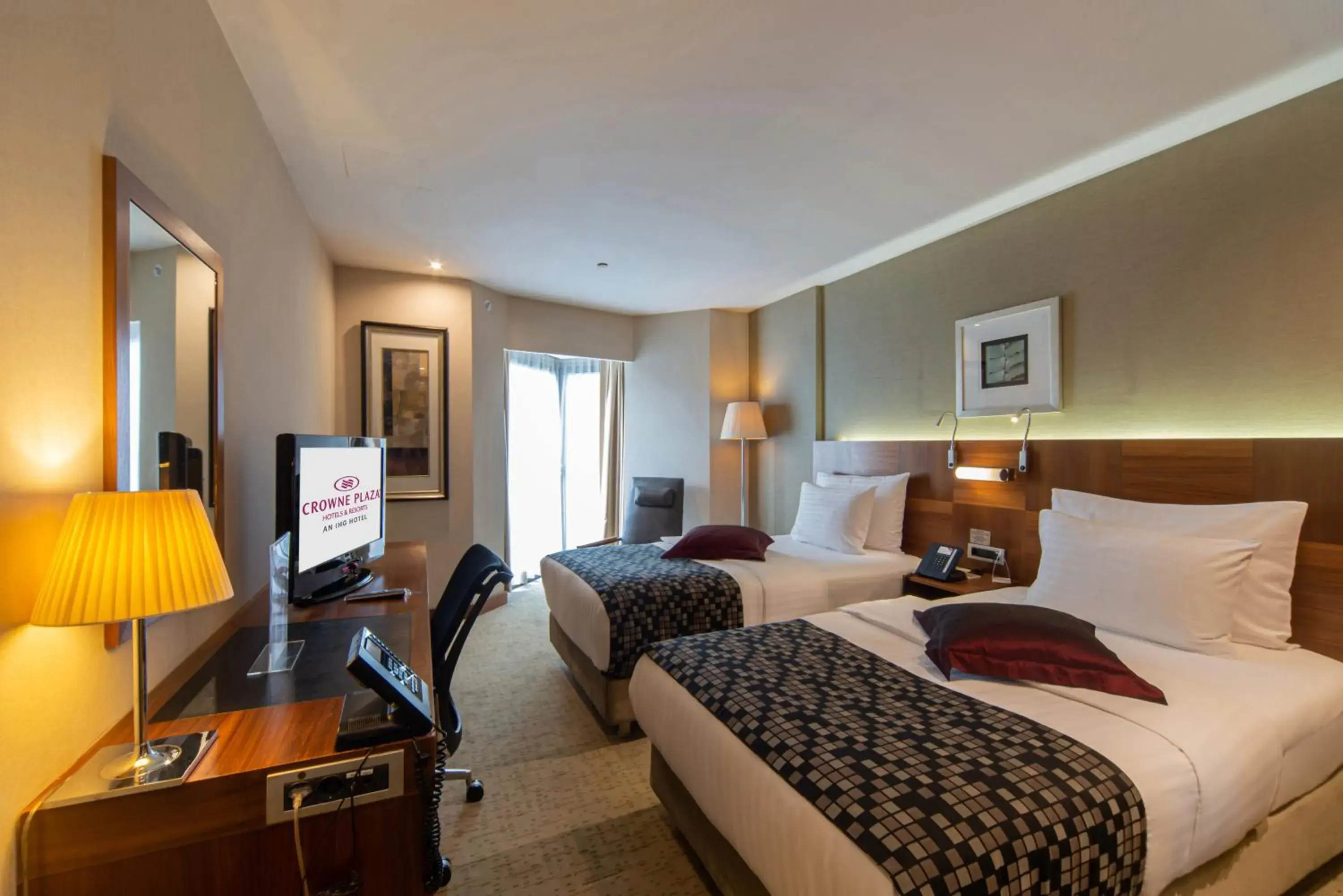 Bed in Crowne Plaza Istanbul Harbiye by IHG Bed in Crowne Plaza Istanbul Harbiye by IHG