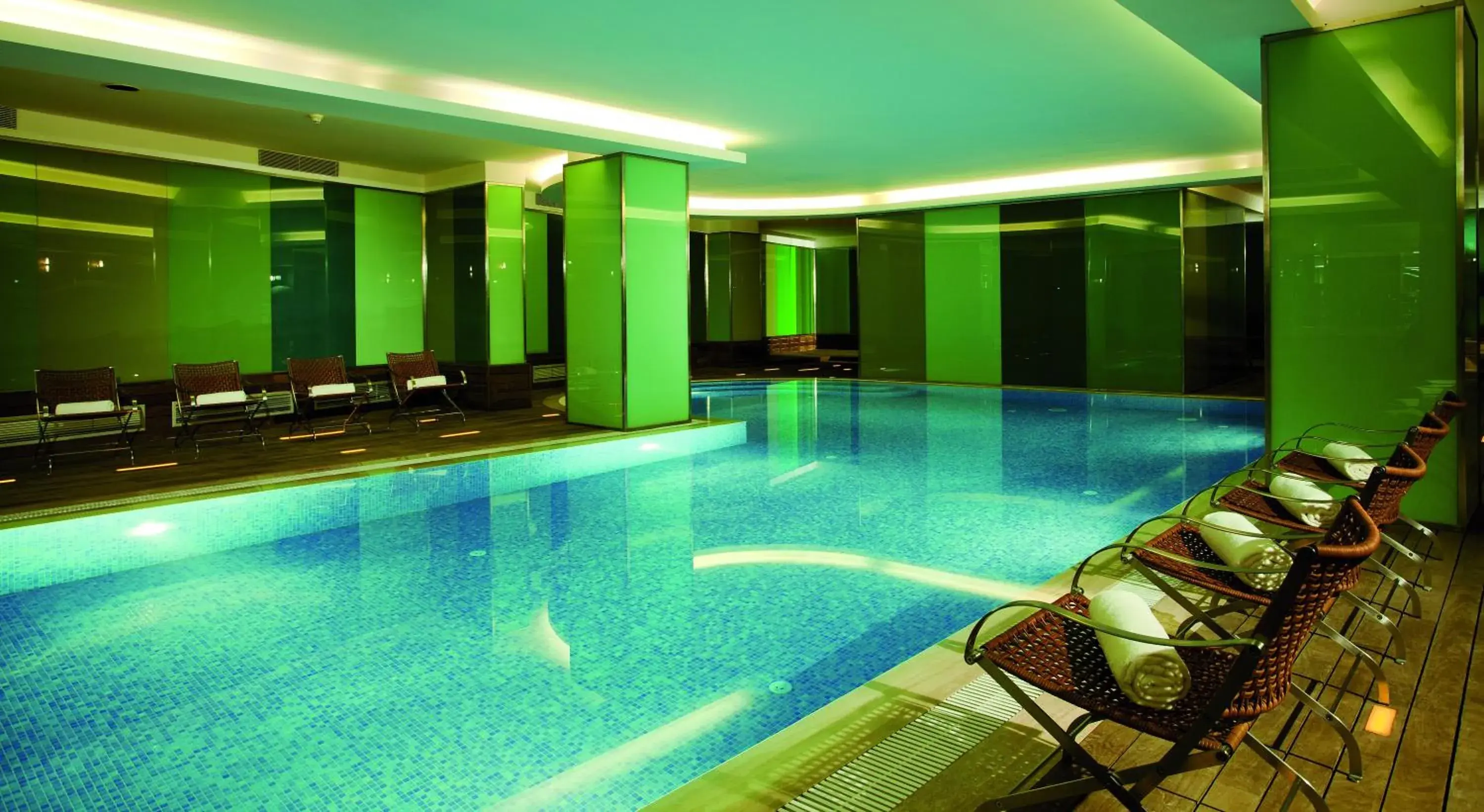 Swimming pool in Crowne Plaza Istanbul Harbiye by IHG Swimming pool in Crowne Plaza Istanbul Harbiye by IHG