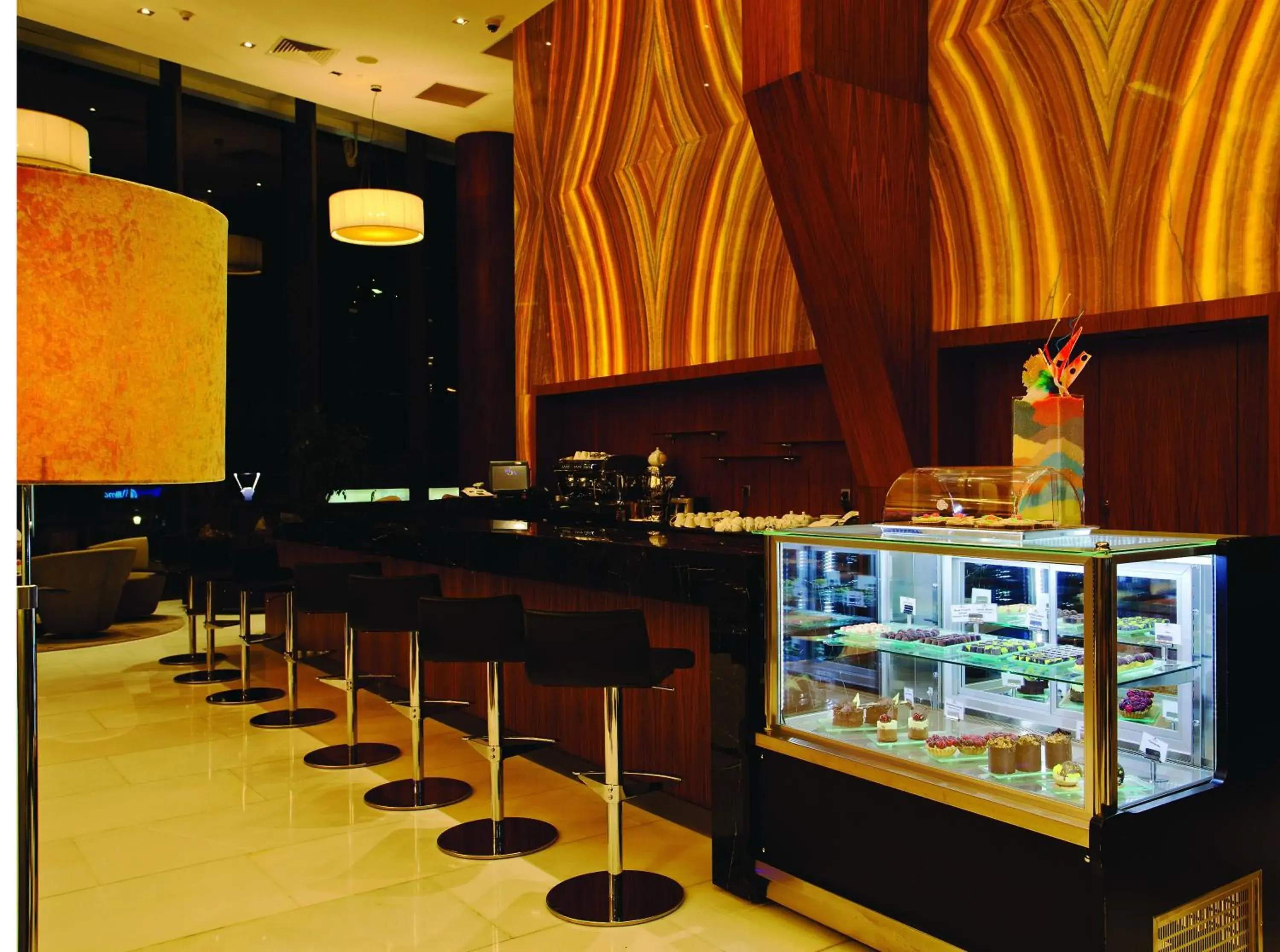 Lounge or bar in Crowne Plaza Istanbul Harbiye by IHG Lounge or bar in Crowne Plaza Istanbul Harbiye by IHG