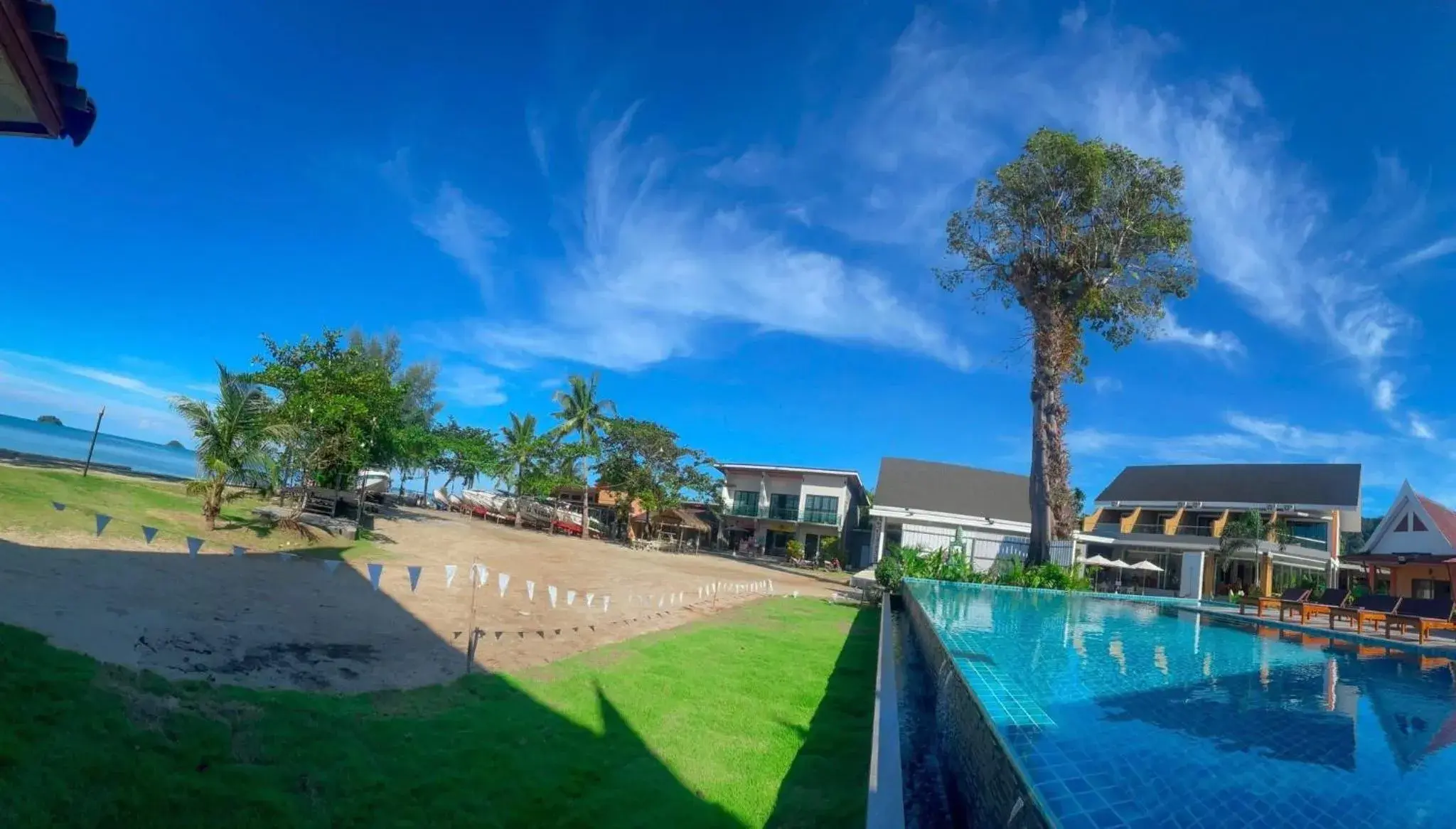 Swimming pool in Kaibae Hut Resort Swimming pool in Kaibae Hut Resort