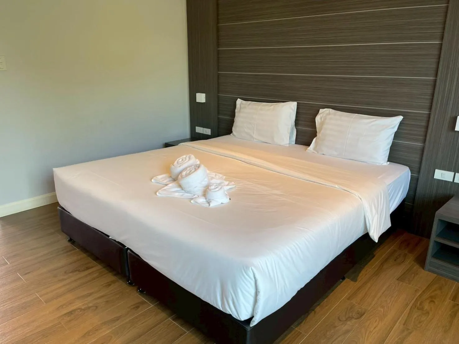 Bed in Kaibae Hut Resort