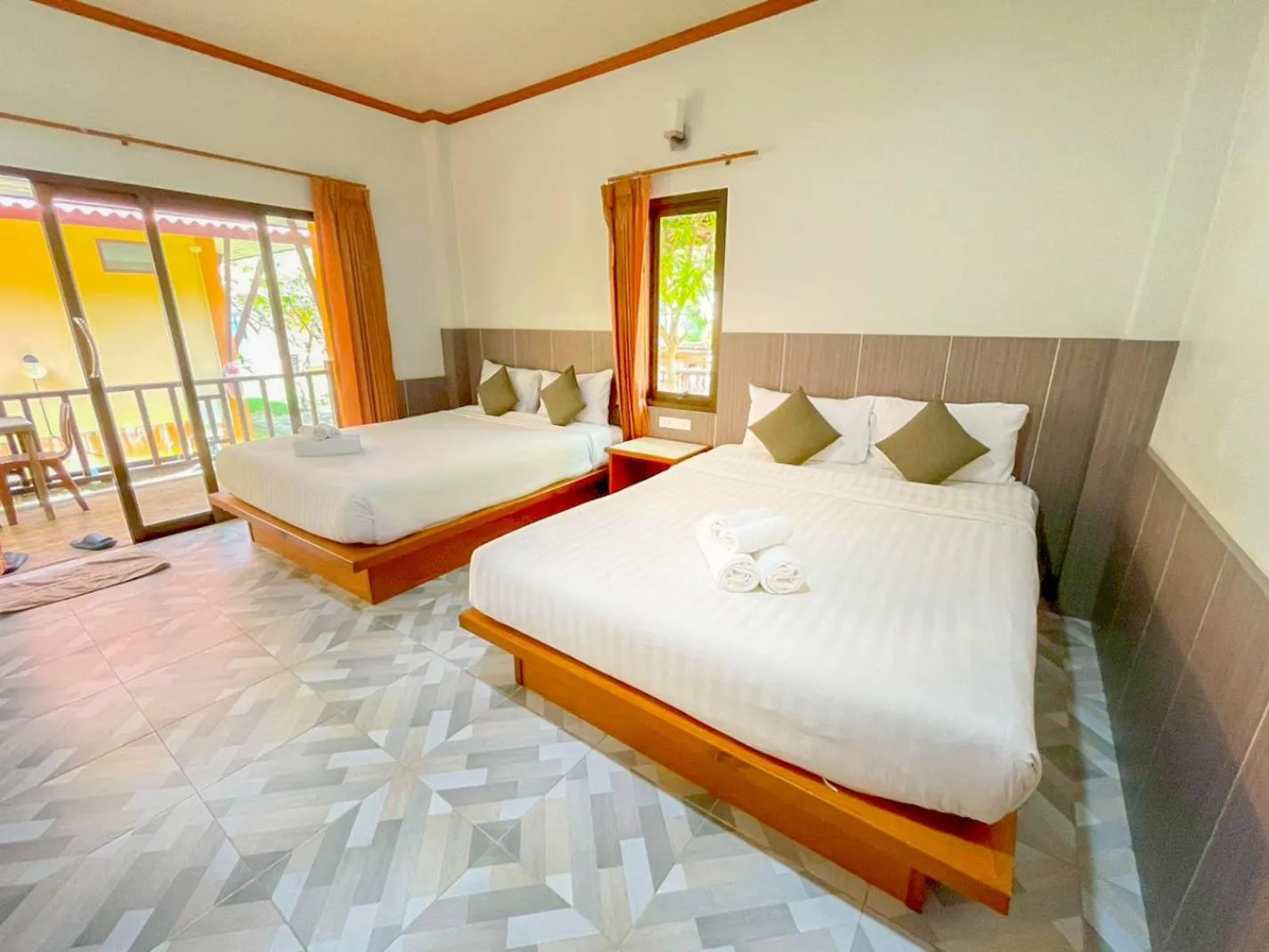 Bed in Kaibae Hut Resort