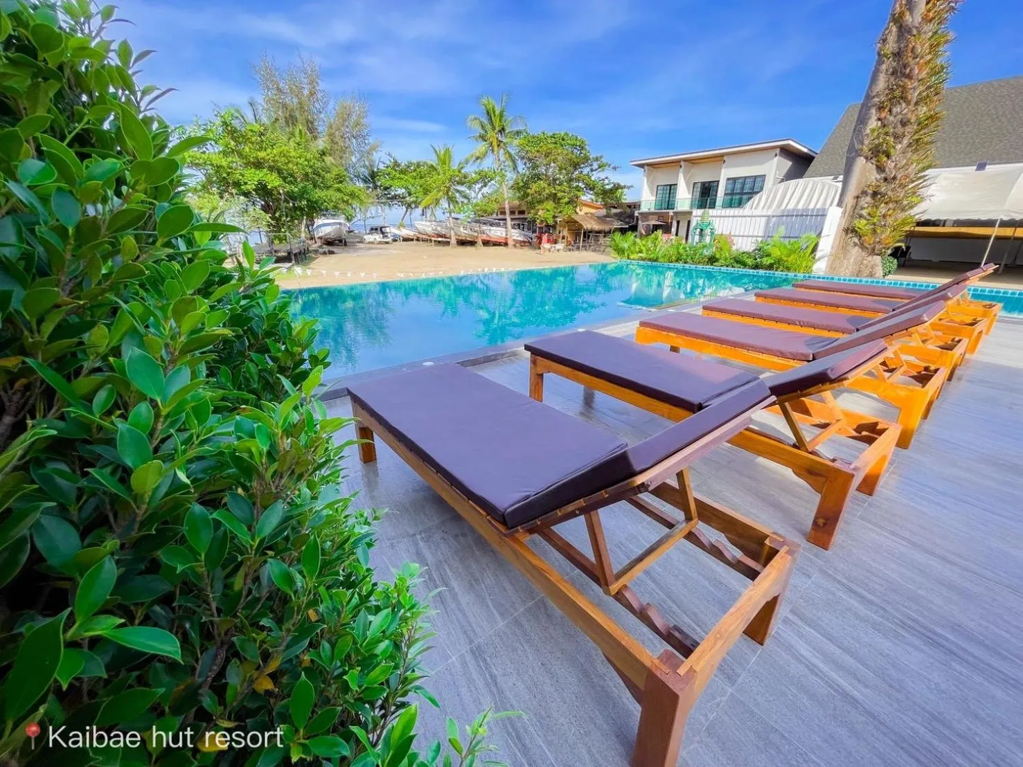 Swimming pool in Kaibae Hut Resort