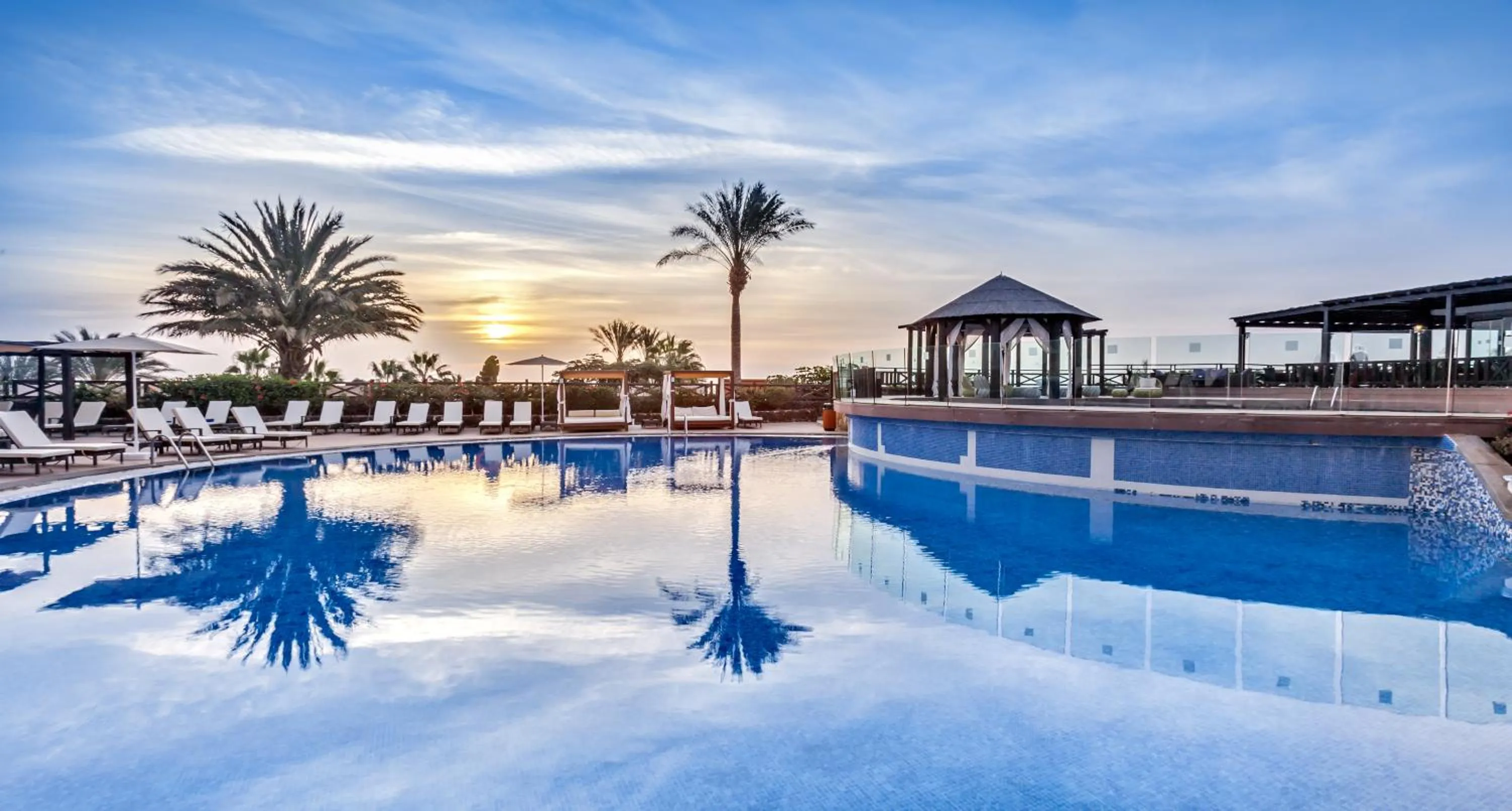 Swimming pool in Occidental Jandía Royal Level - Adults Only