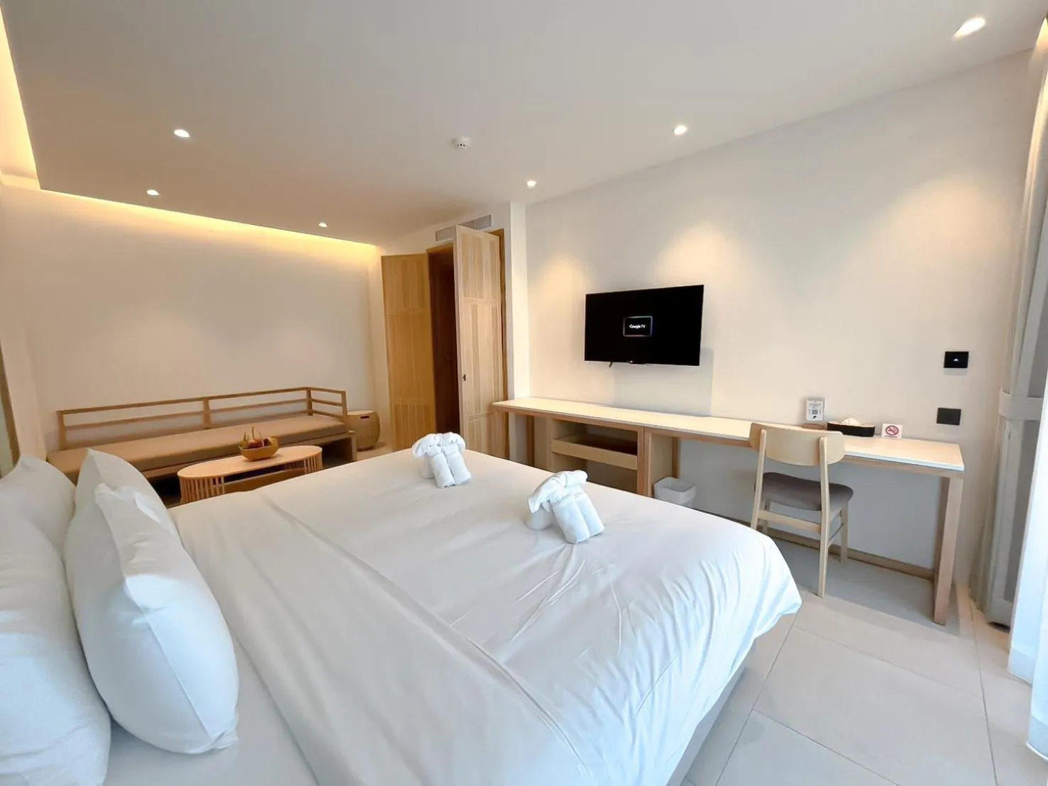 Bedroom, Bed in Peach Hill Resort - SHA Extra Plus