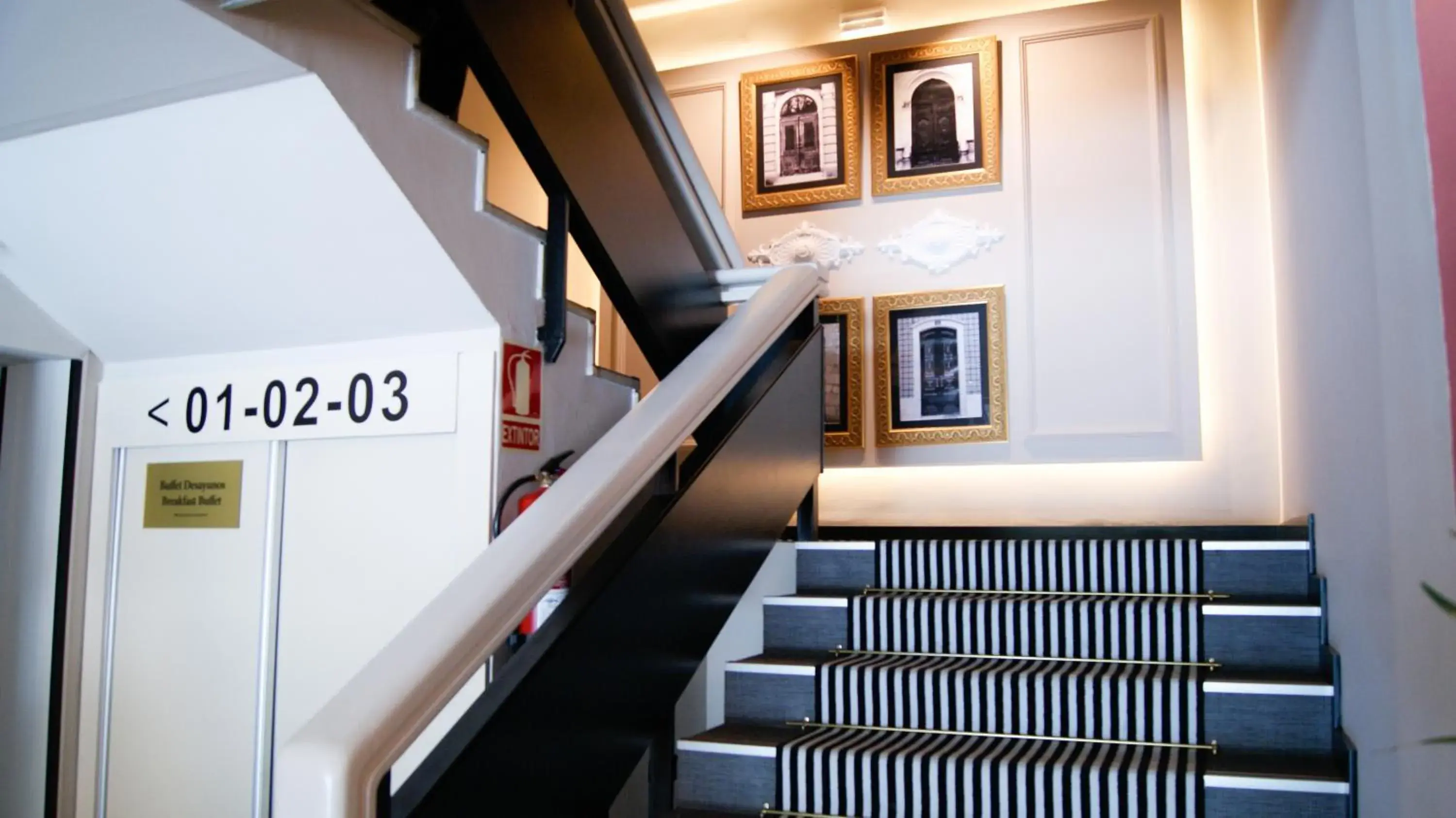 Lobby or reception in Sweet Hotel Renasa Lobby or reception in Sweet Hotel Renasa