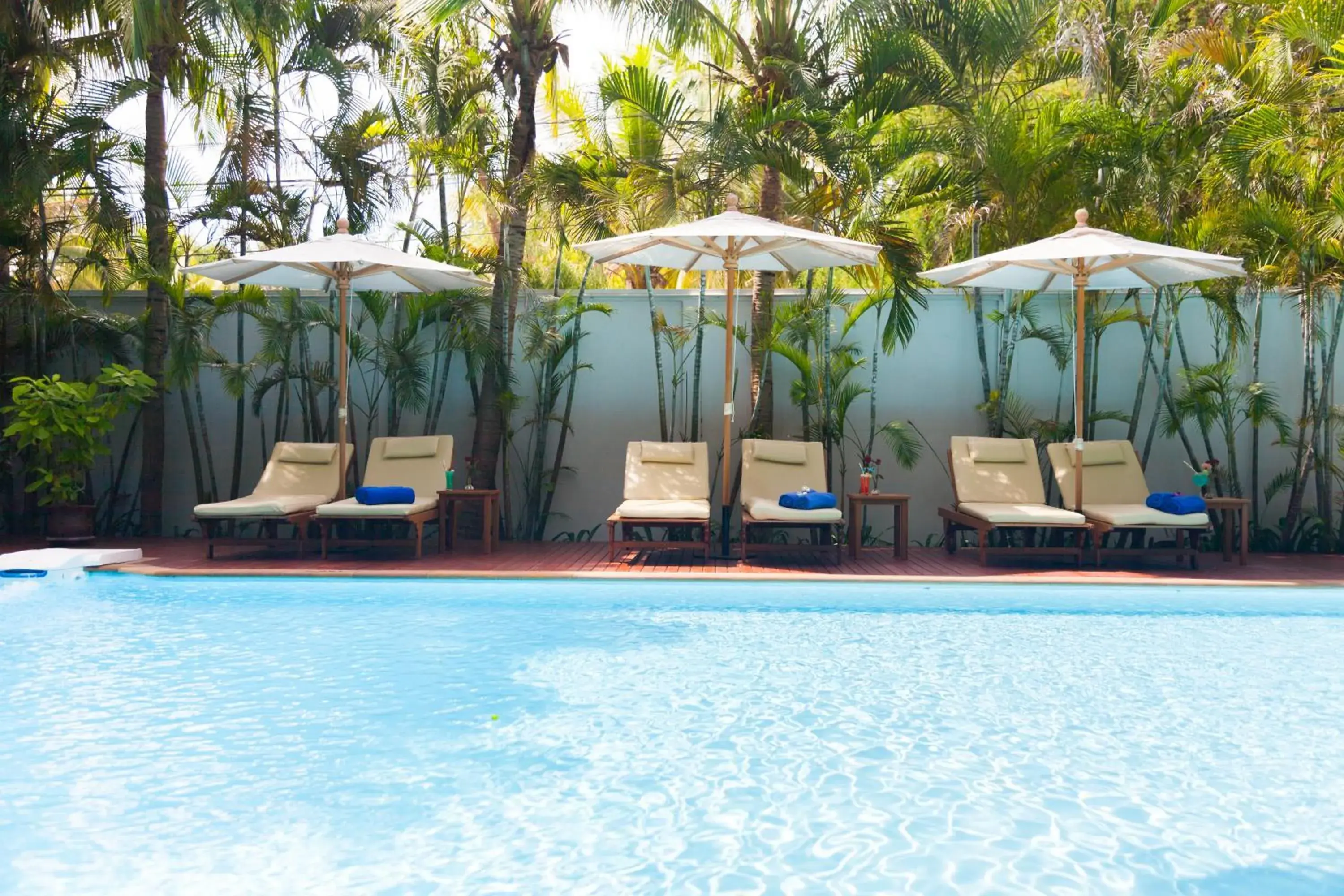 Swimming pool in Raya Resort Beach front - The Most Green Resort in Cha-am Swimming pool in Raya Resort Beach front - The Most Green Resort in Cha-am