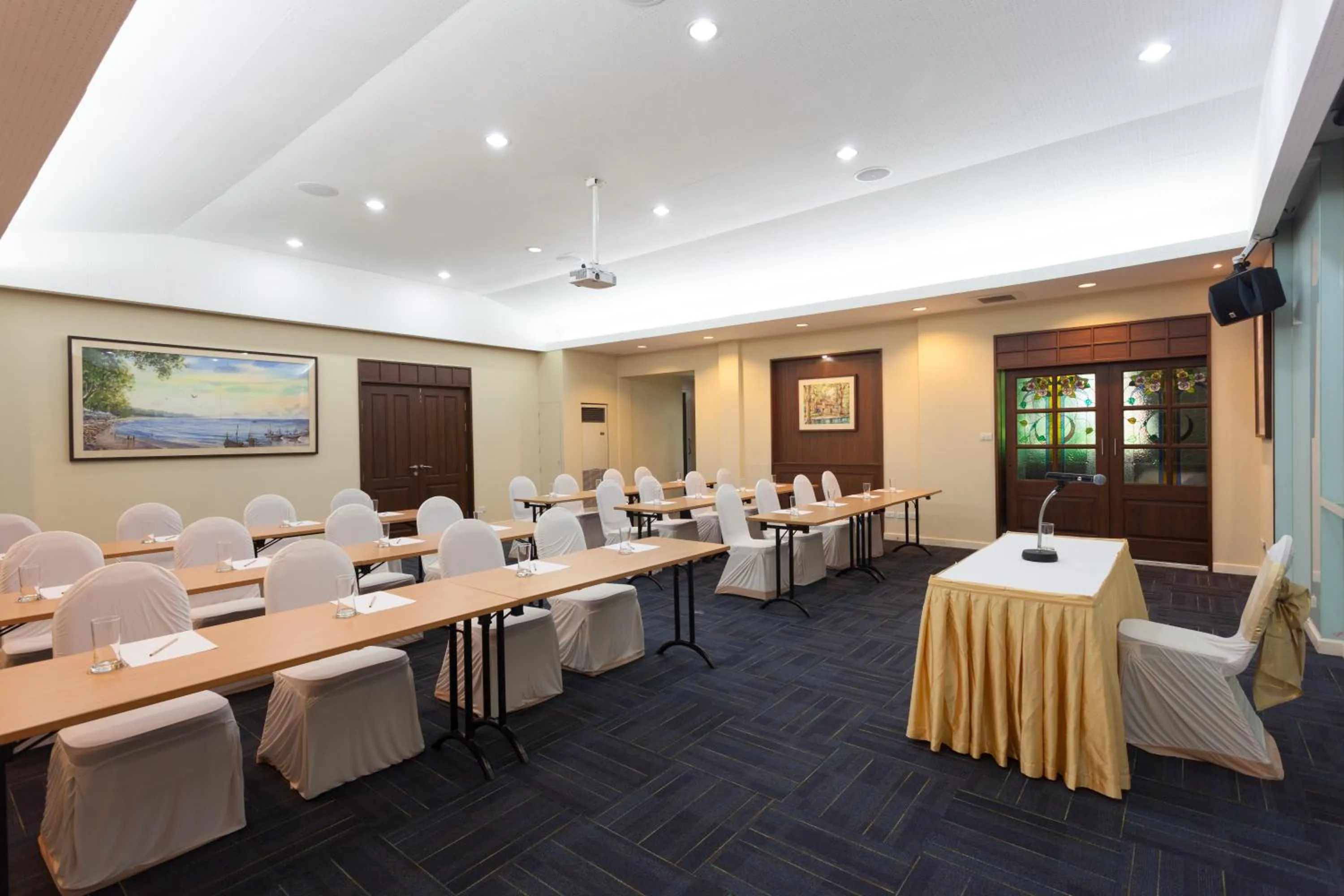 Business facilities in Raya Resort Beach front - The Most Green Resort in Cha-am