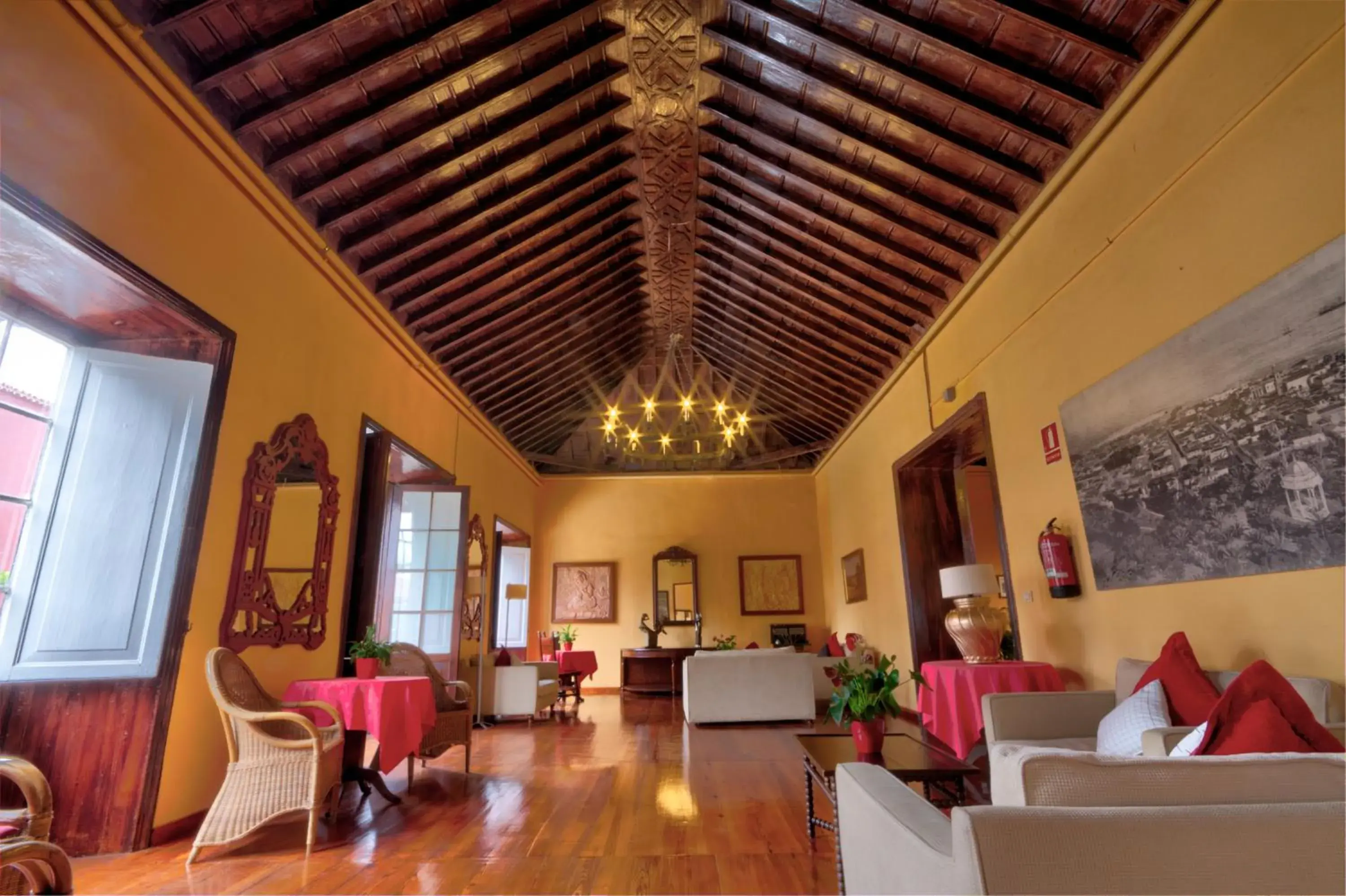 Lounge or bar in Hotel Marquesa Lounge or bar in Hotel Marquesa