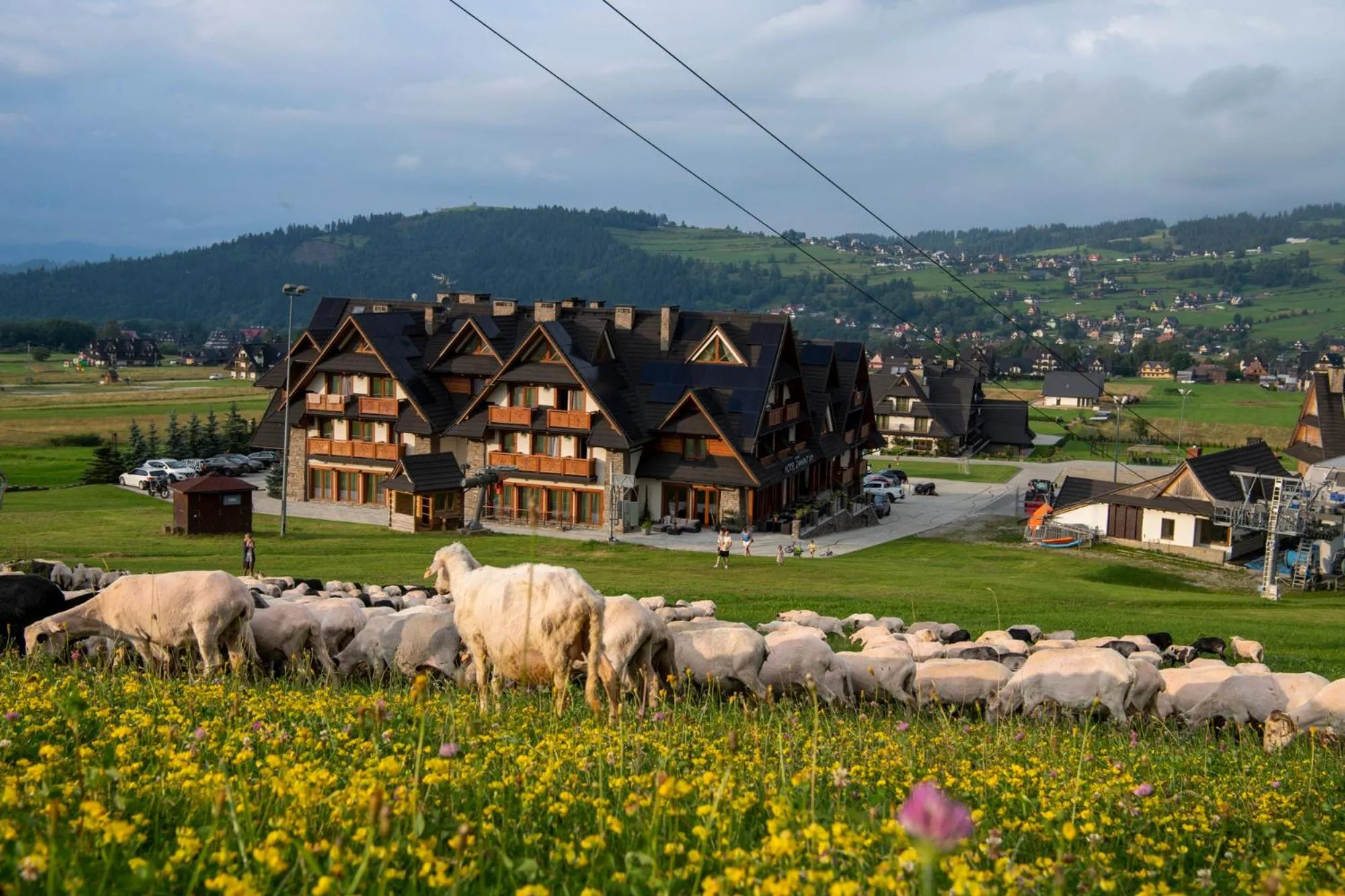 Hotel ZAWRAT Ski Resort & Spa