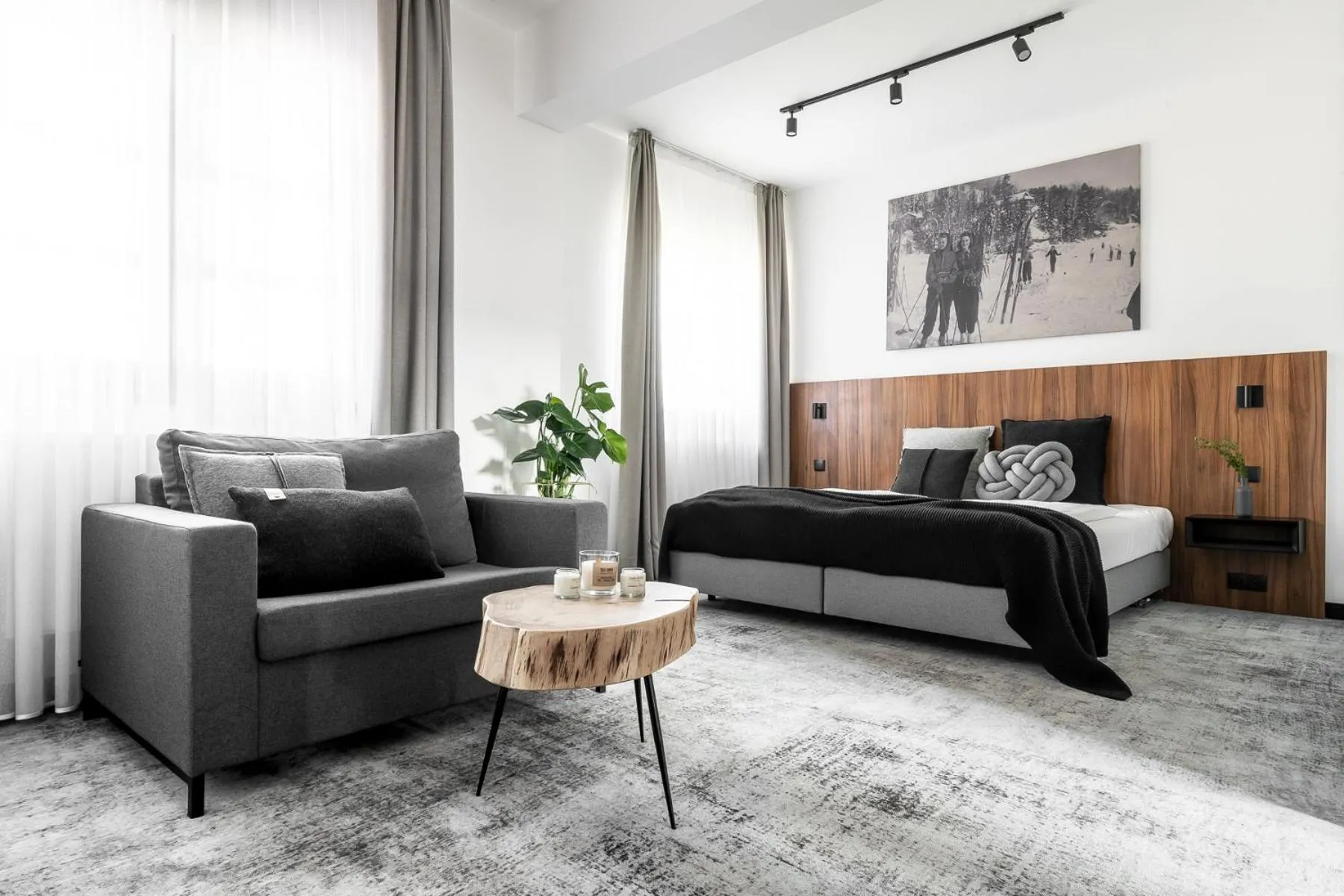 Family Room with Sofa in Hotel ZAWRAT Ski Resort & Spa