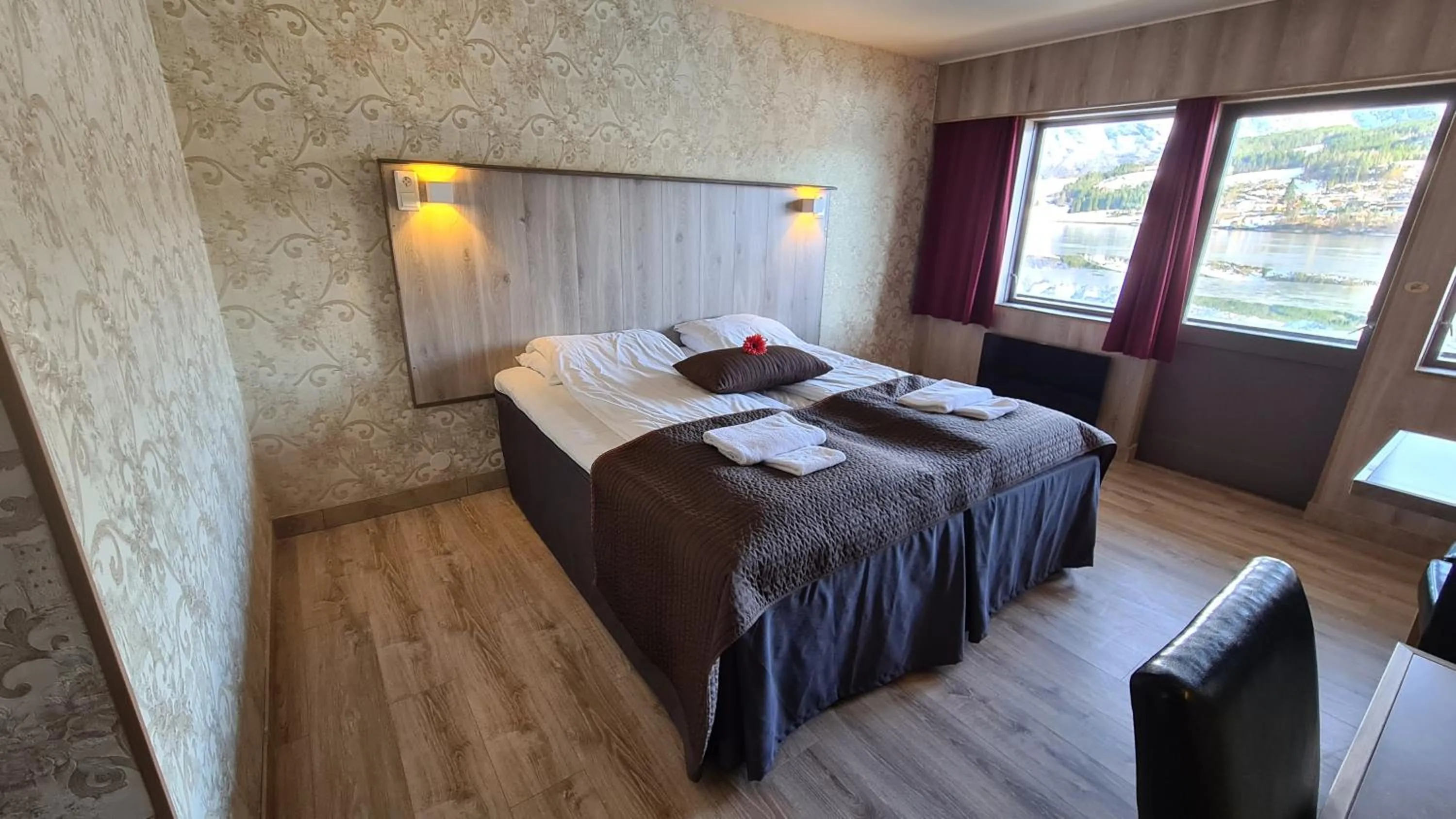 Bed in Strand Fjordhotel