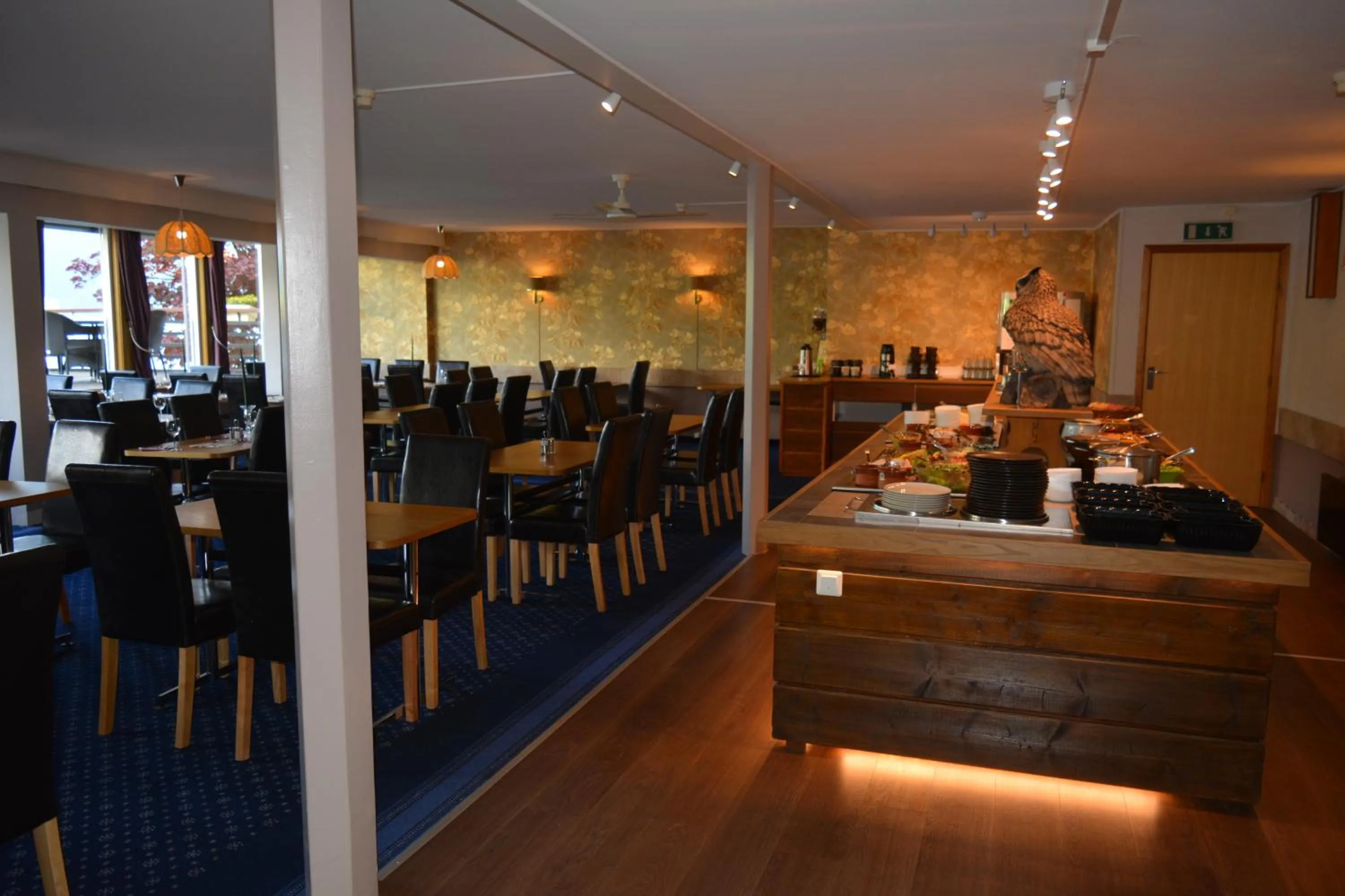 Buffet breakfast in Strand Fjordhotel