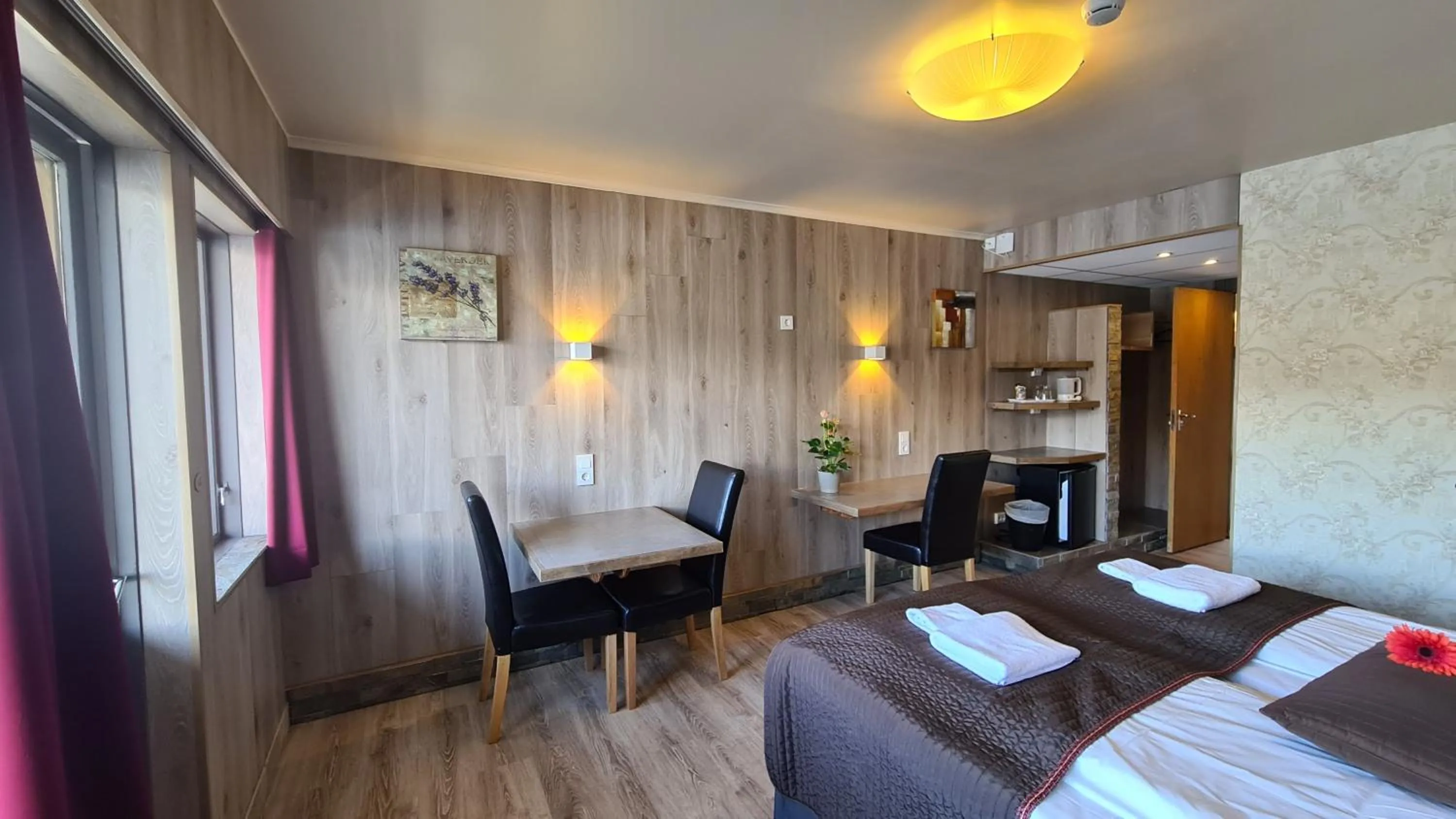 Photo of the whole room, Bed in Strand Fjordhotel