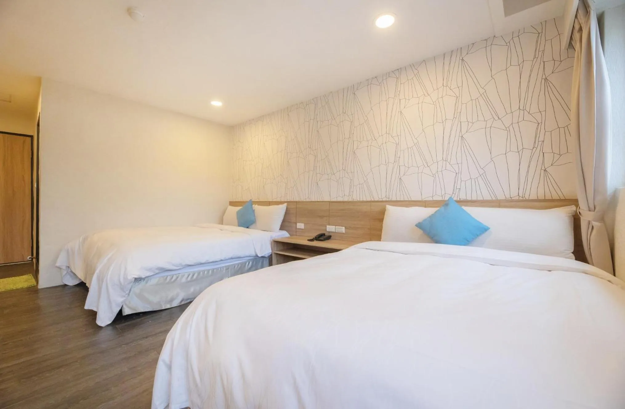 Photo of the whole room, Bed in King Hot Spring Hotel