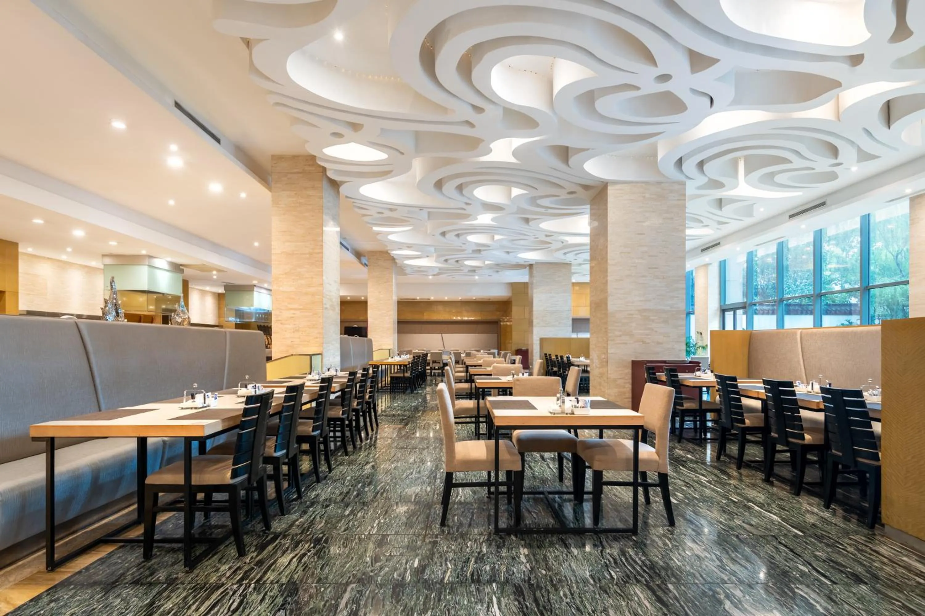 Restaurant/places to eat in DoubleTree By Hilton Wuxi