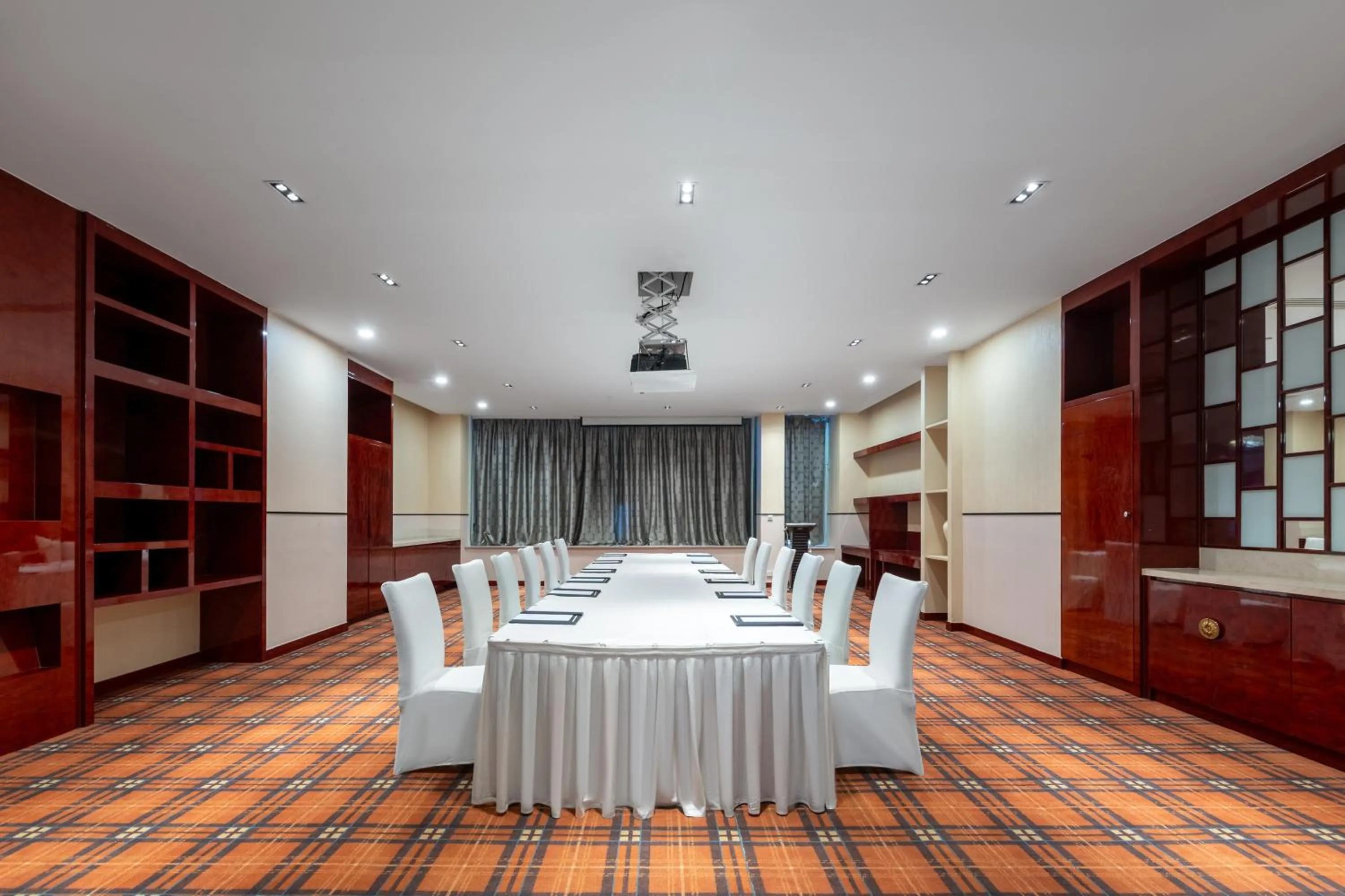 Meeting/conference room in DoubleTree By Hilton Wuxi