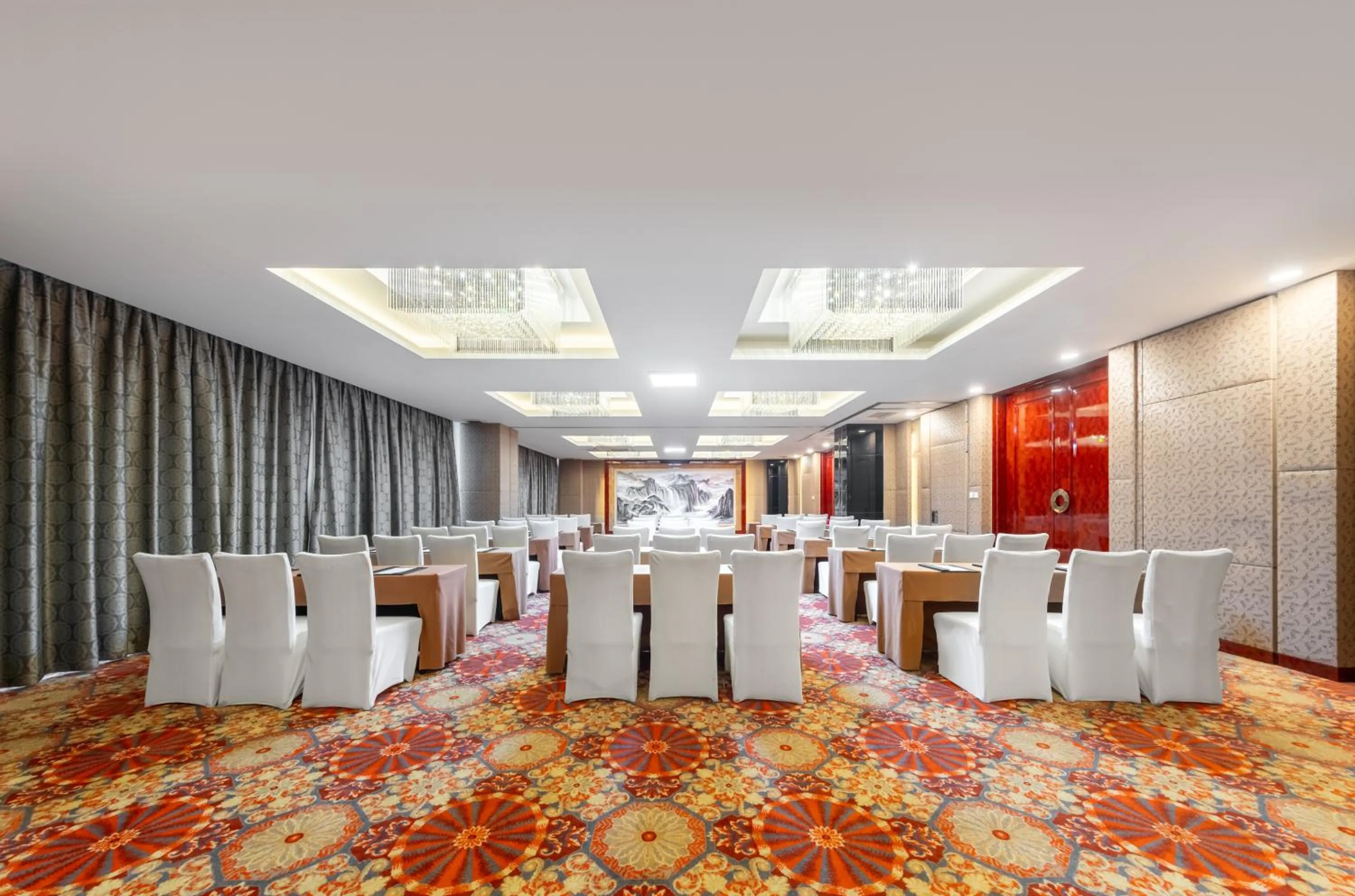Meeting/conference room in DoubleTree By Hilton Wuxi