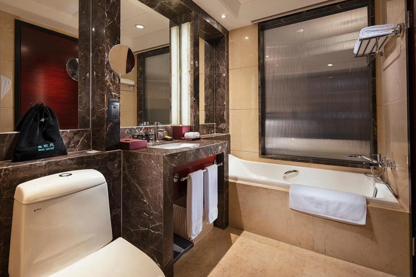 Twin Room in DoubleTree By Hilton Wuxi