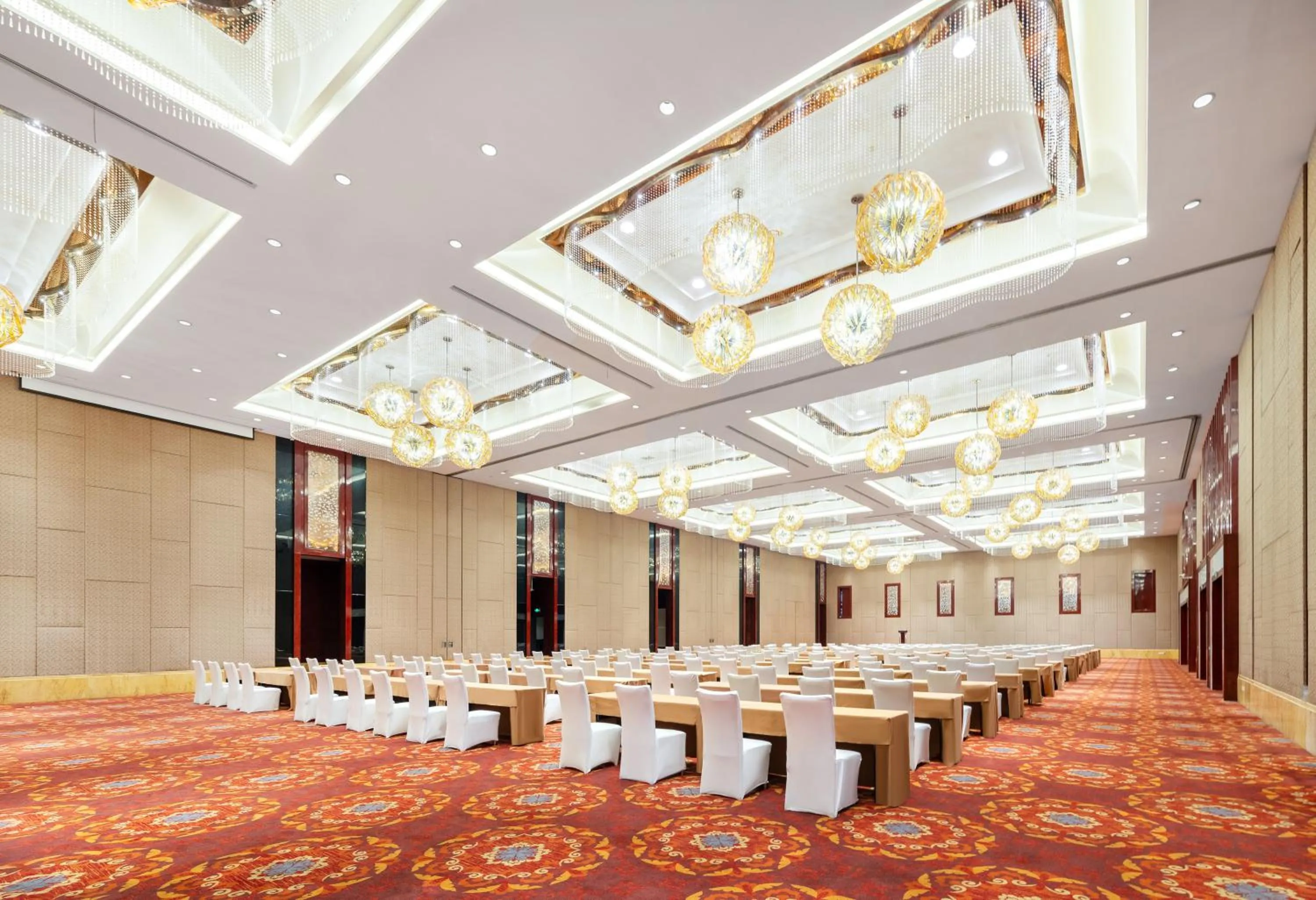 Meeting/conference room in DoubleTree By Hilton Wuxi