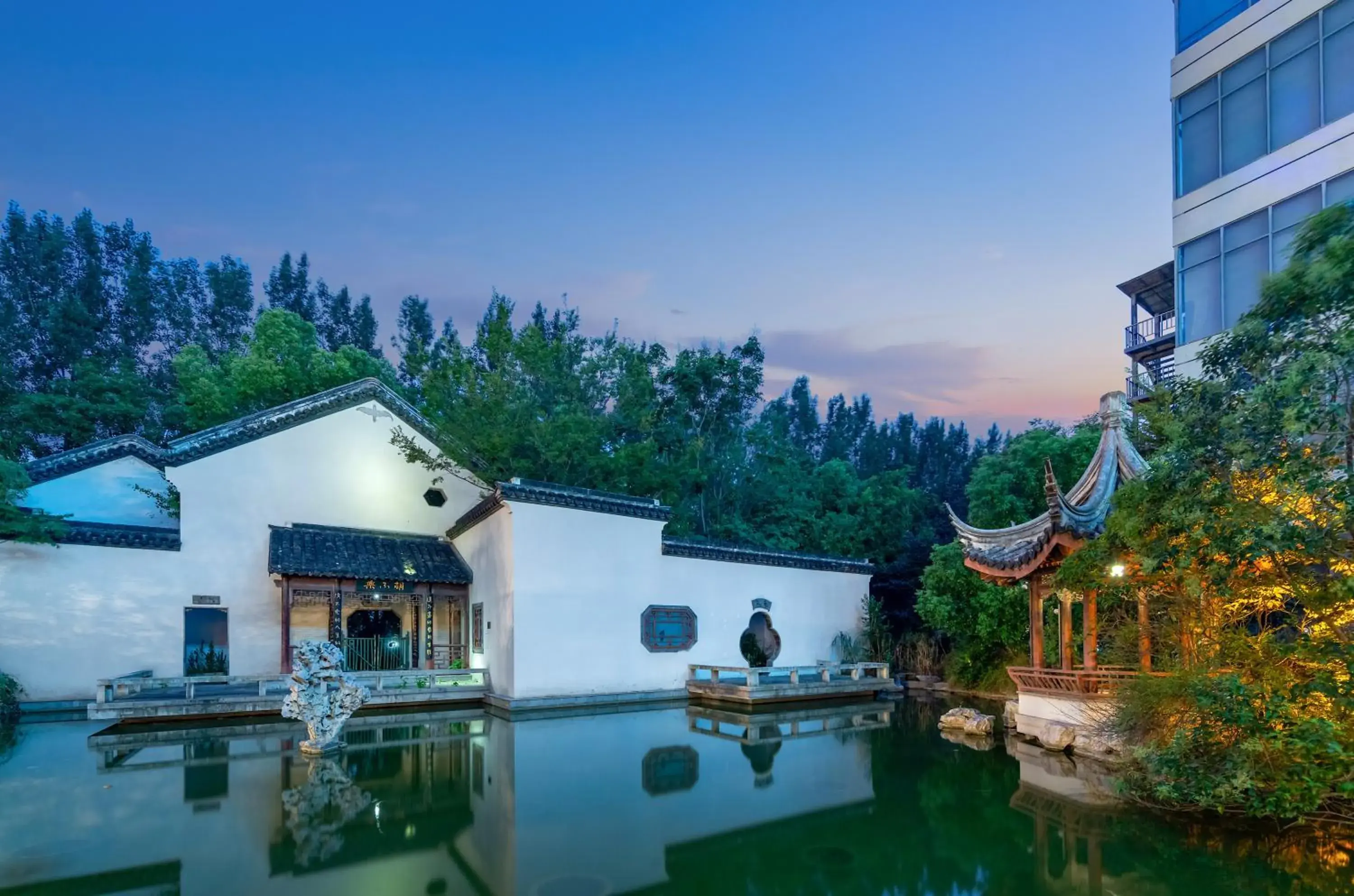 Garden view in DoubleTree By Hilton Wuxi Garden view in DoubleTree By Hilton Wuxi