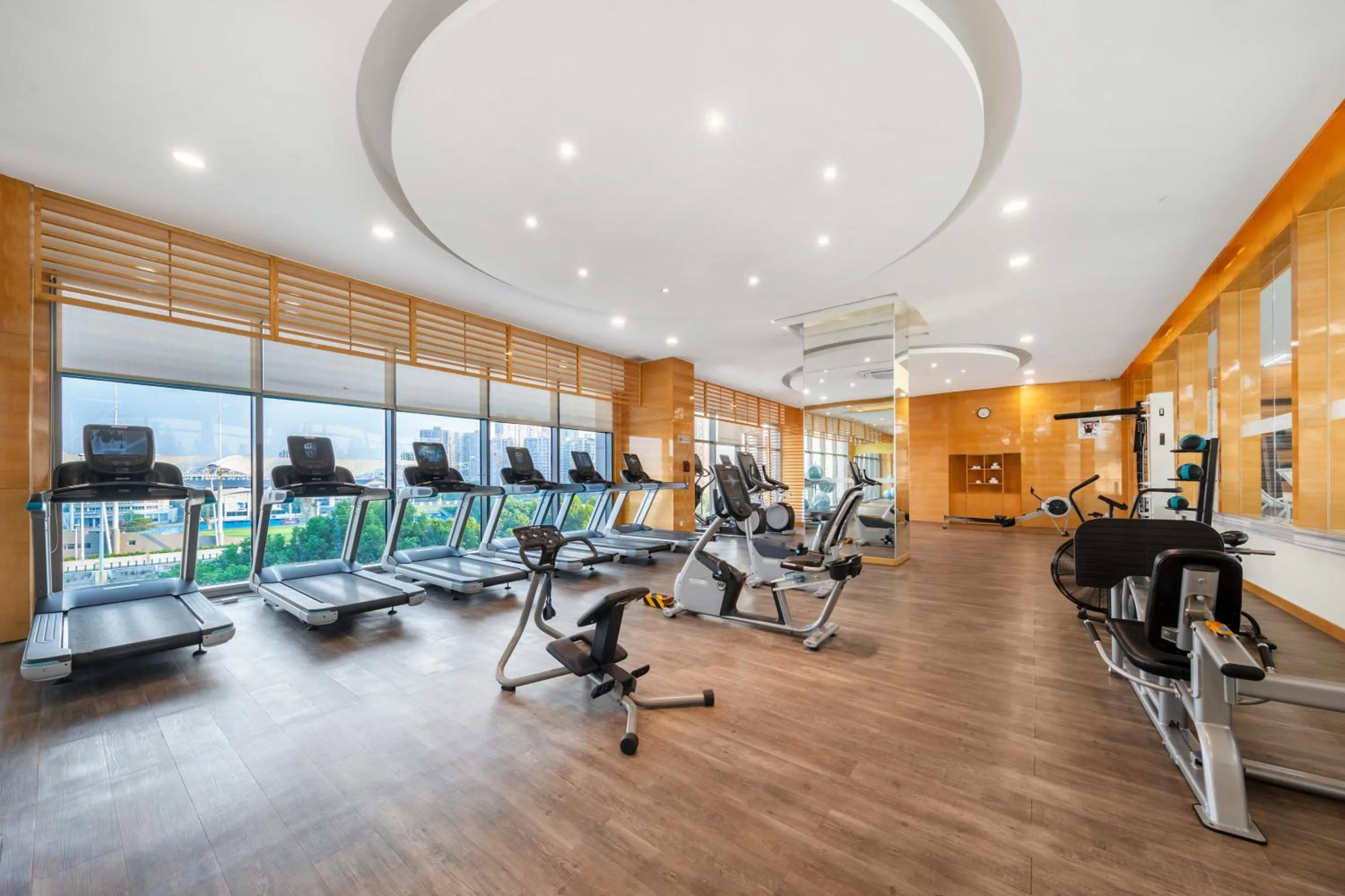 Fitness centre/facilities in DoubleTree By Hilton Wuxi