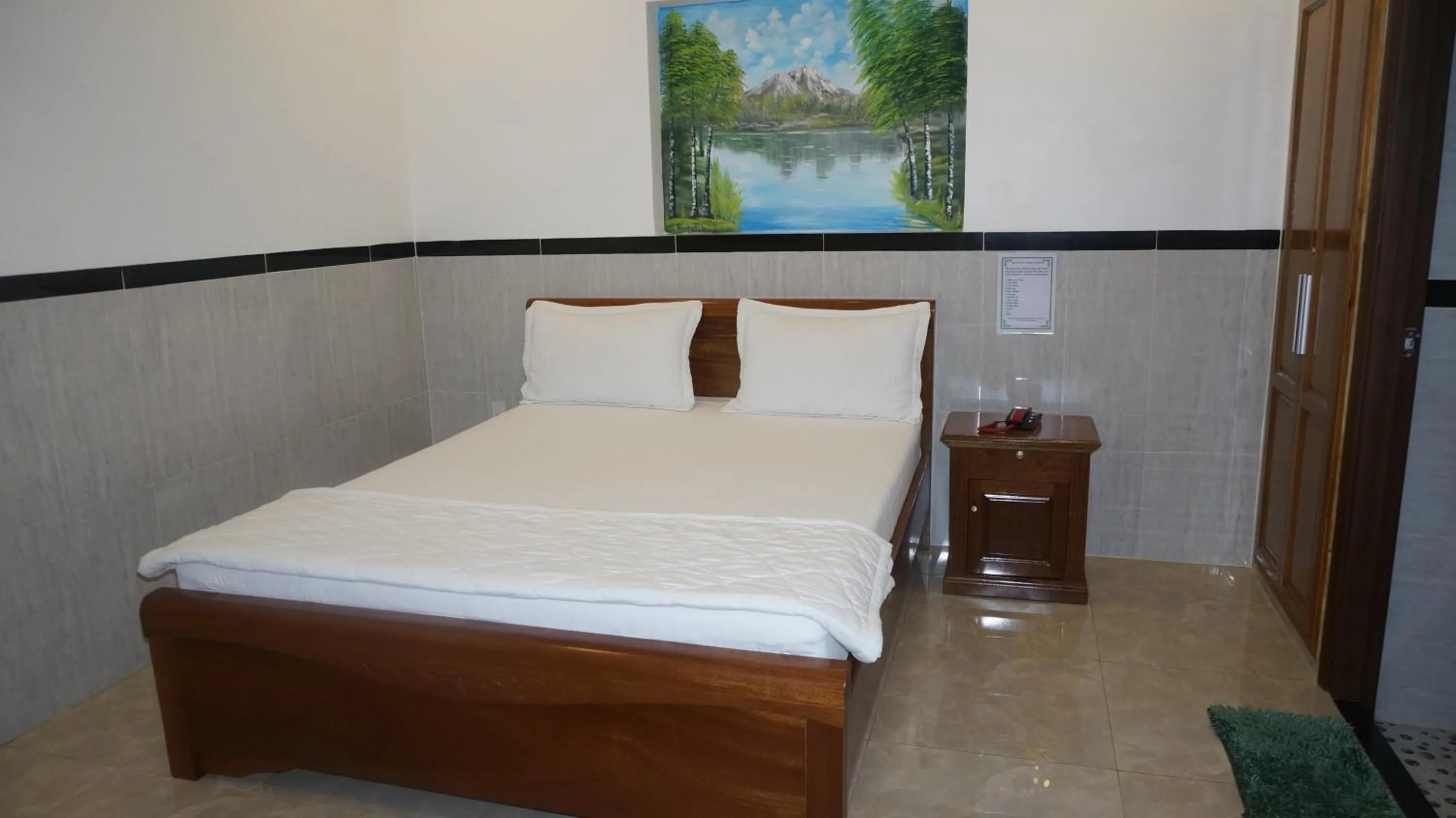Bed in Motel Hoang Gia