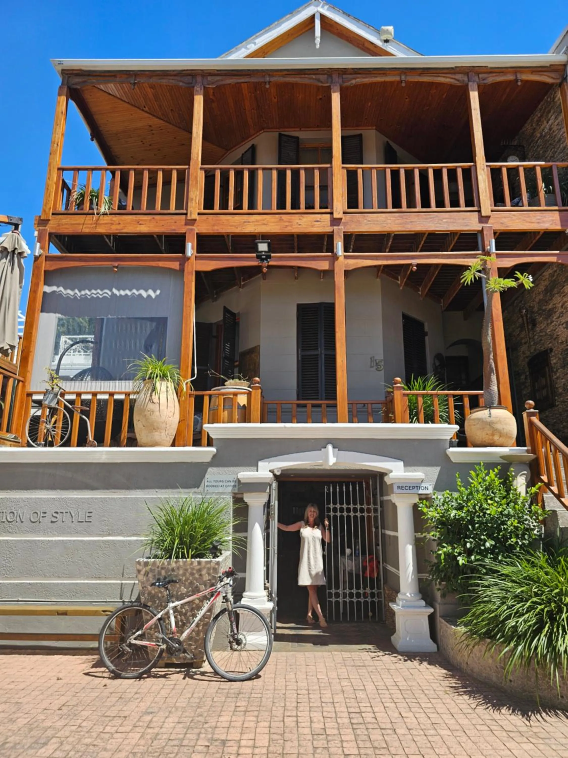 Property building in Wilton Manor SOLAR ENERGY