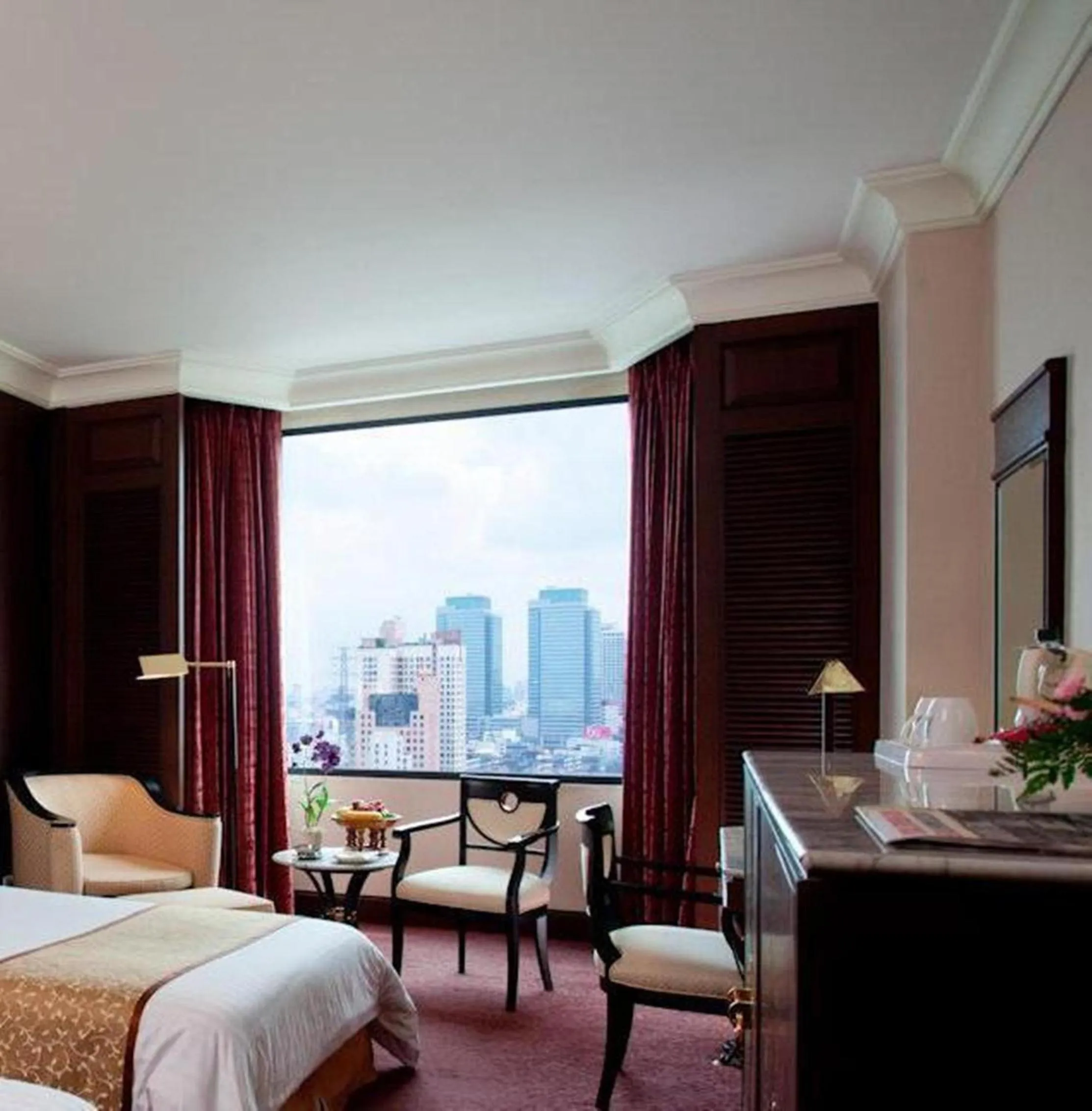 Bed in Ramada by Wyndham Bangkok Chaophya Park