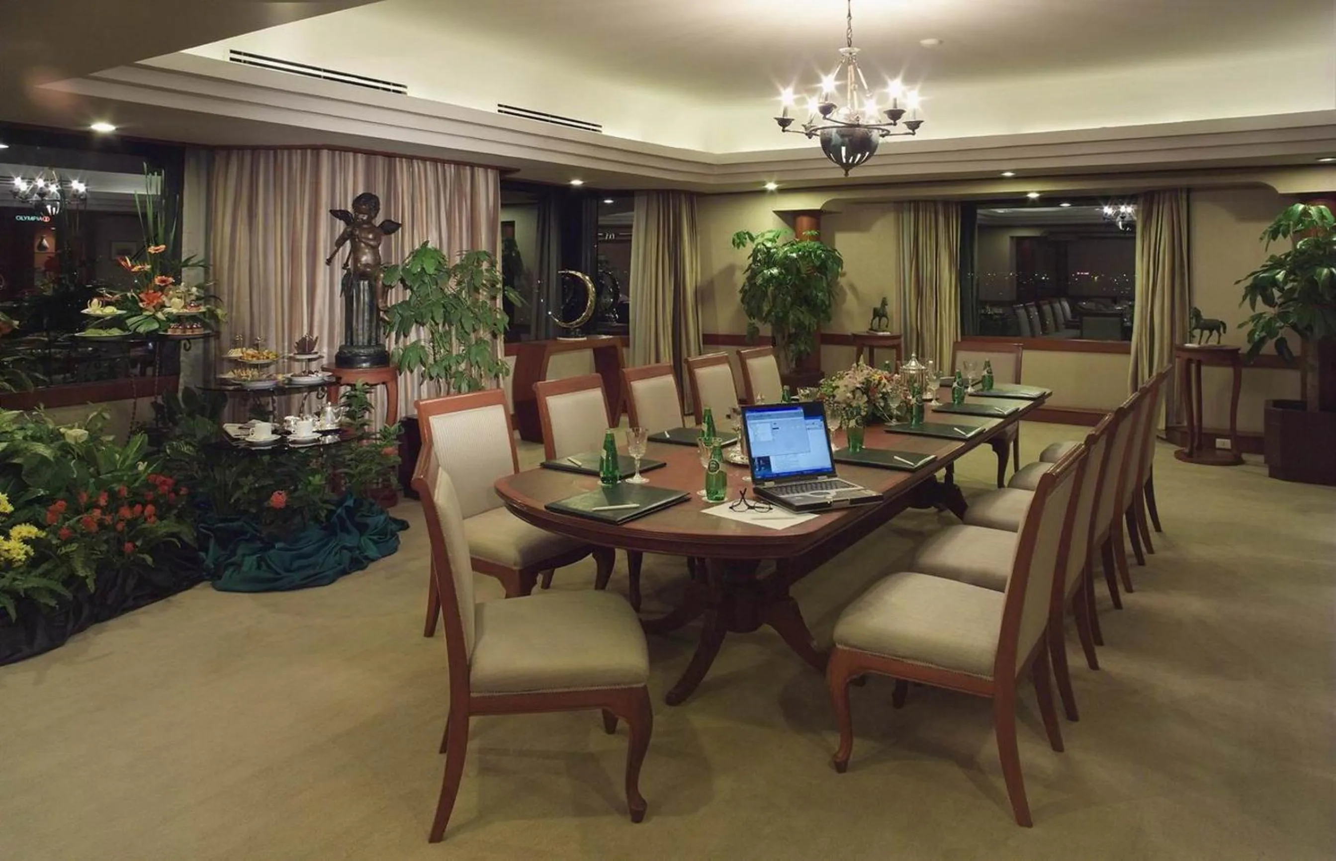 Business facilities in Ramada by Wyndham Bangkok Chaophya Park