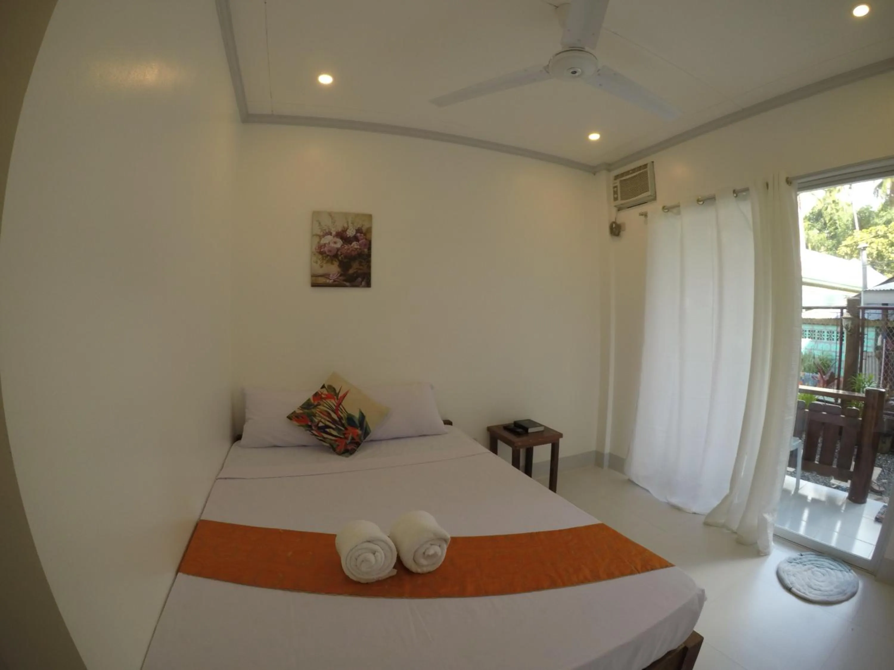 Bed in Neela Tourist Lodge