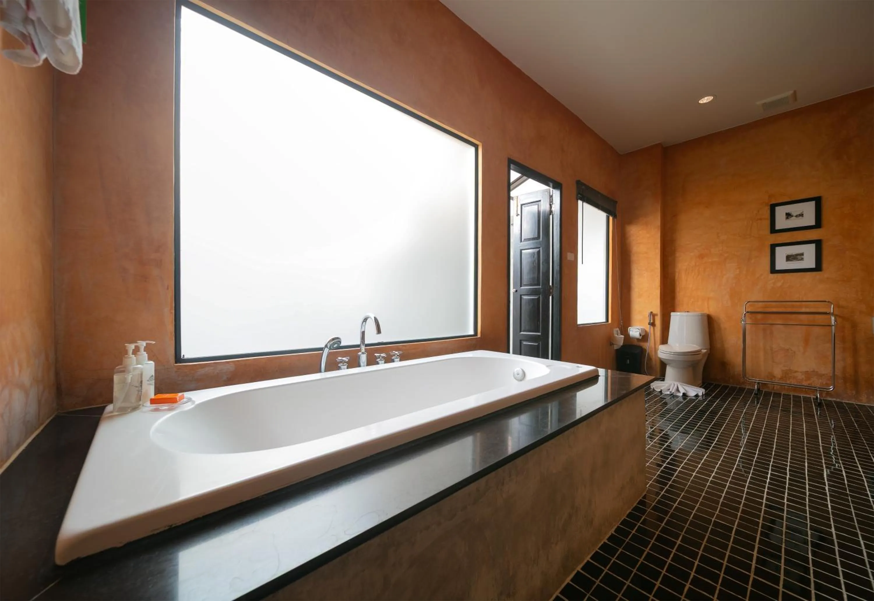 Bathroom in The Old Phuket - Karon Beach Resort