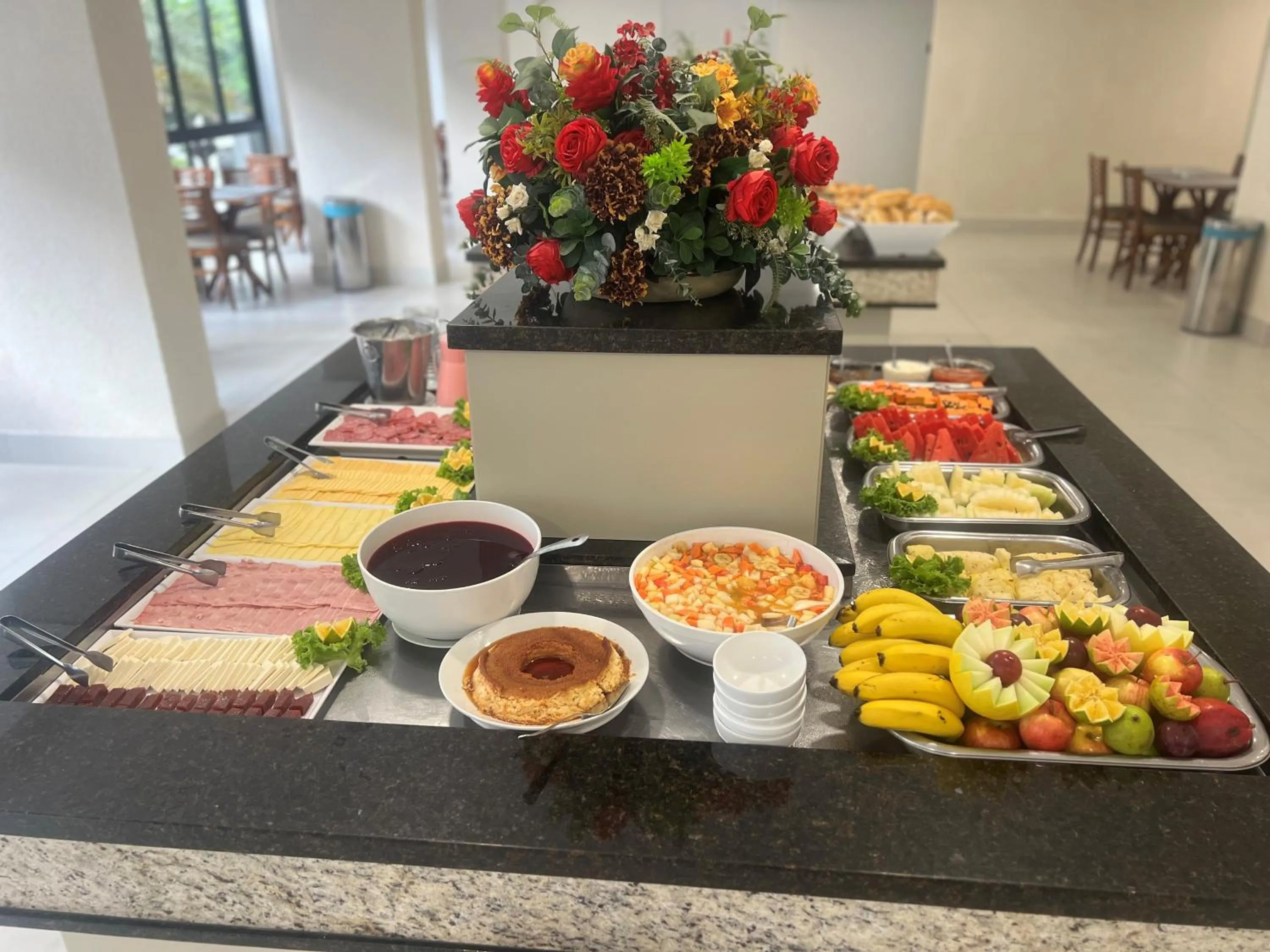 Buffet breakfast in Hotel das Américas