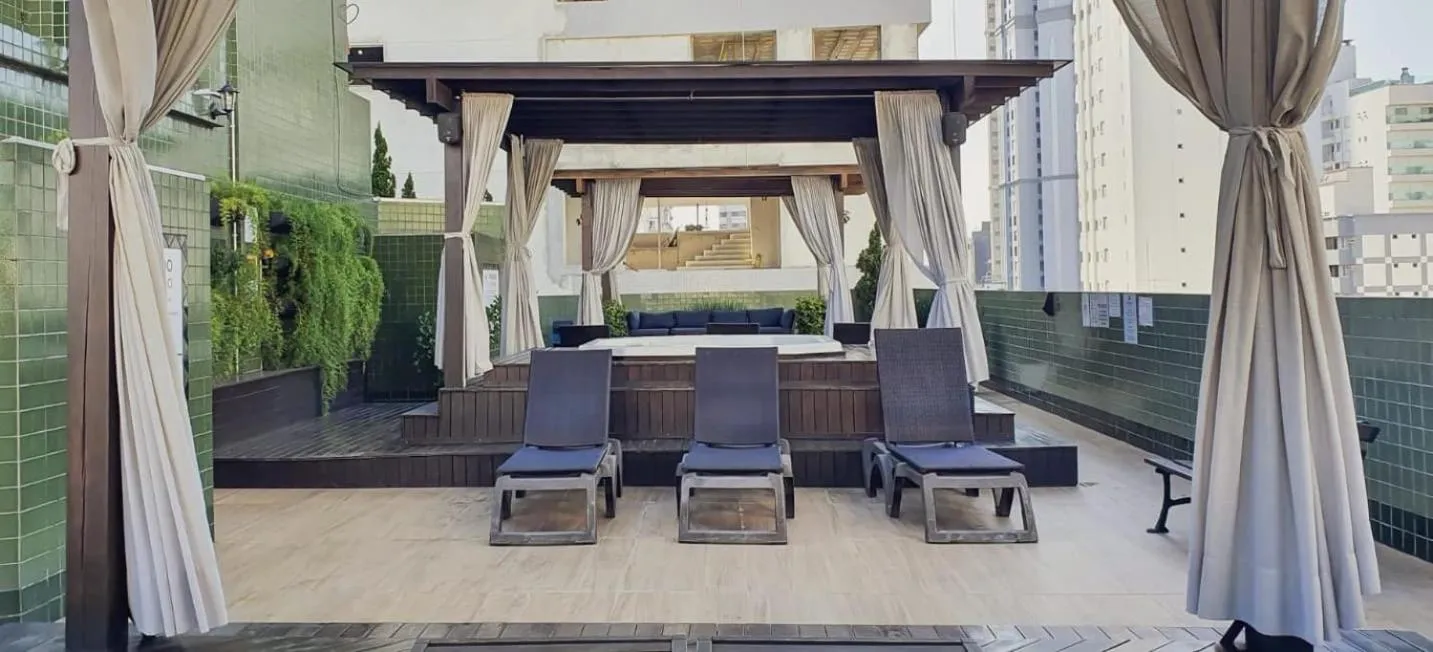 Swimming pool in Hotel das Américas