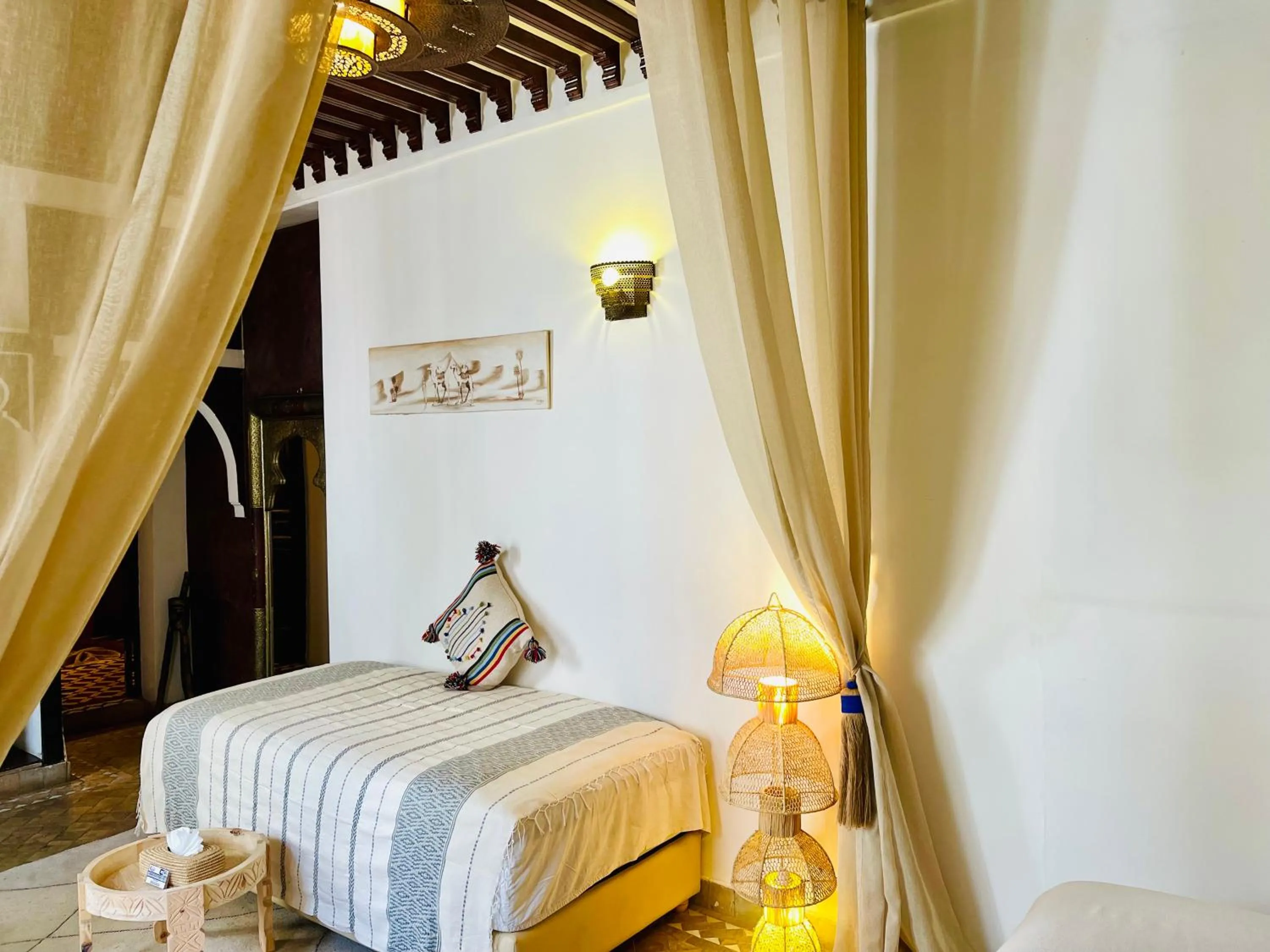 Bed in Riad La Porte Rouge By La Siredrah