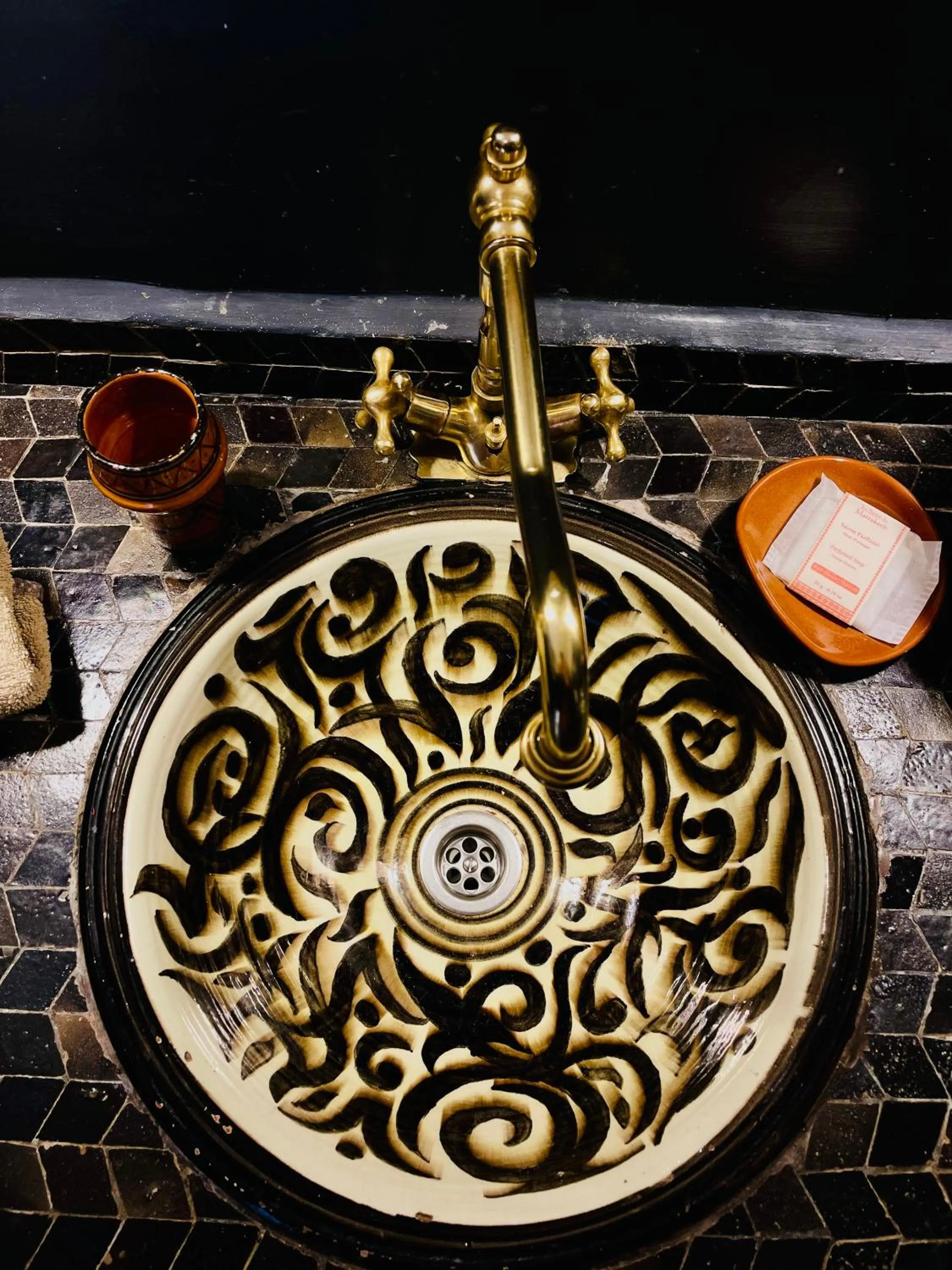 Bathroom in Riad La Porte Rouge By La Siredrah