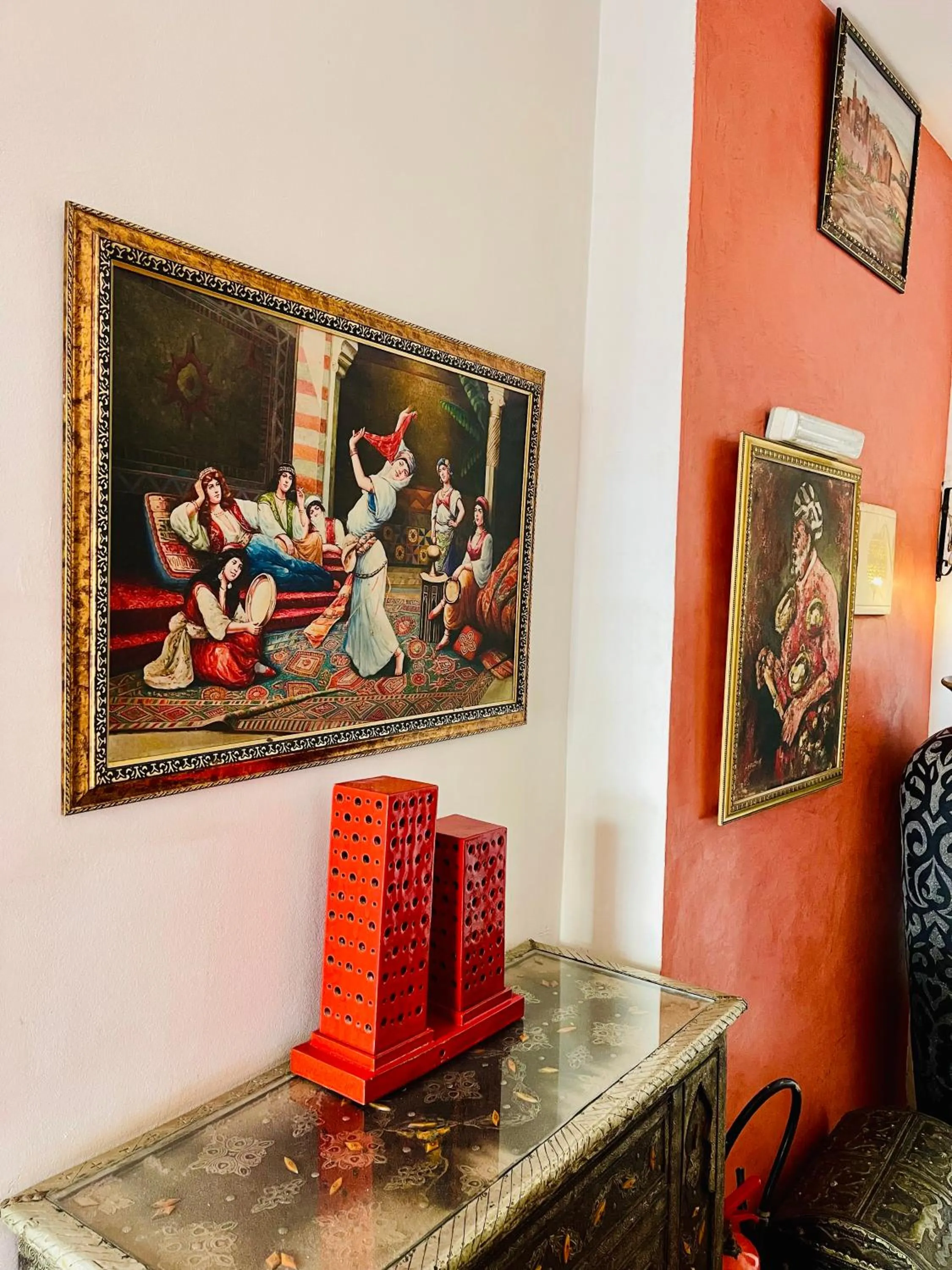 Decorative detail in Riad La Porte Rouge By La Siredrah