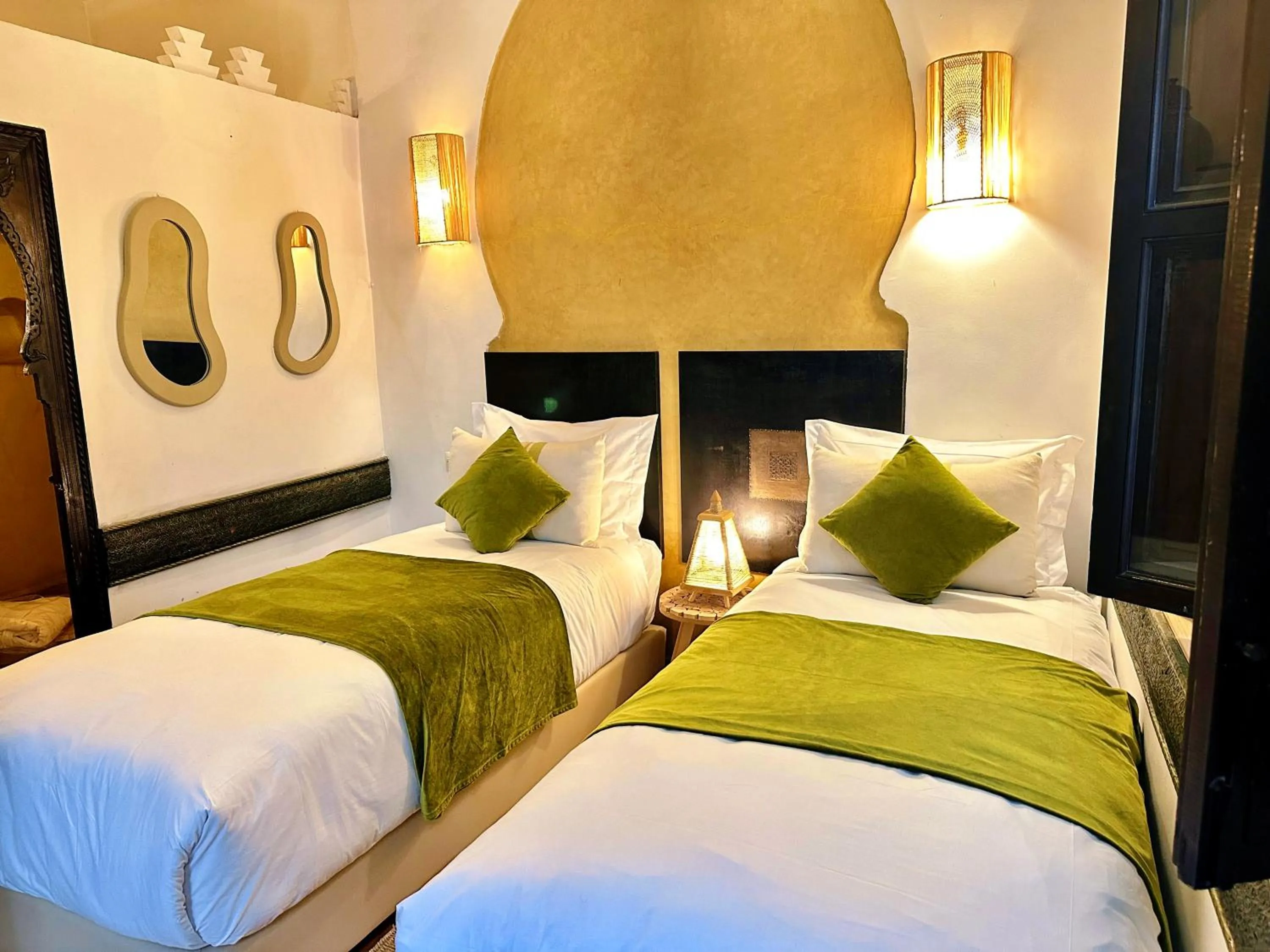 Bedroom, Bed in Riad La Porte Rouge By La Siredrah