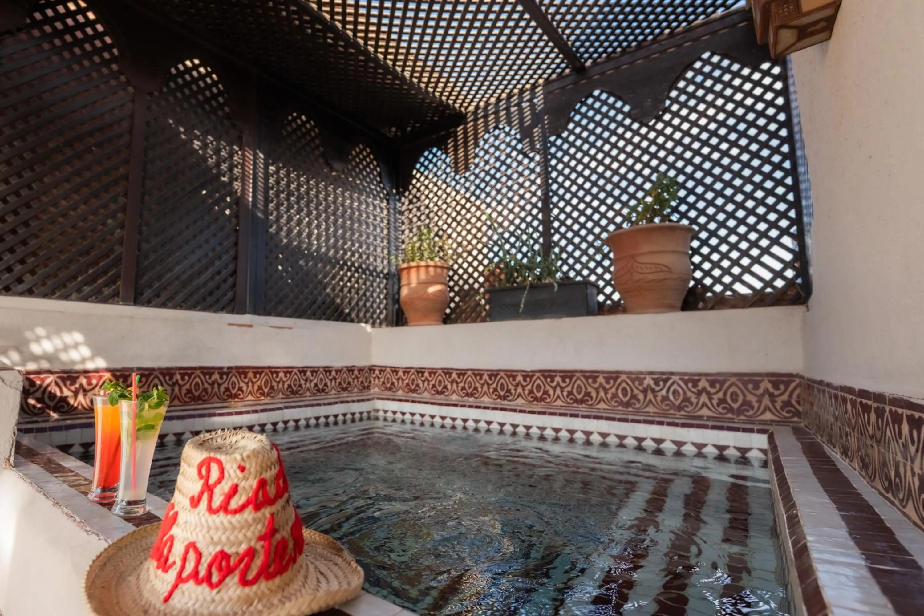 Hot Tub in Riad La Porte Rouge By La Siredrah